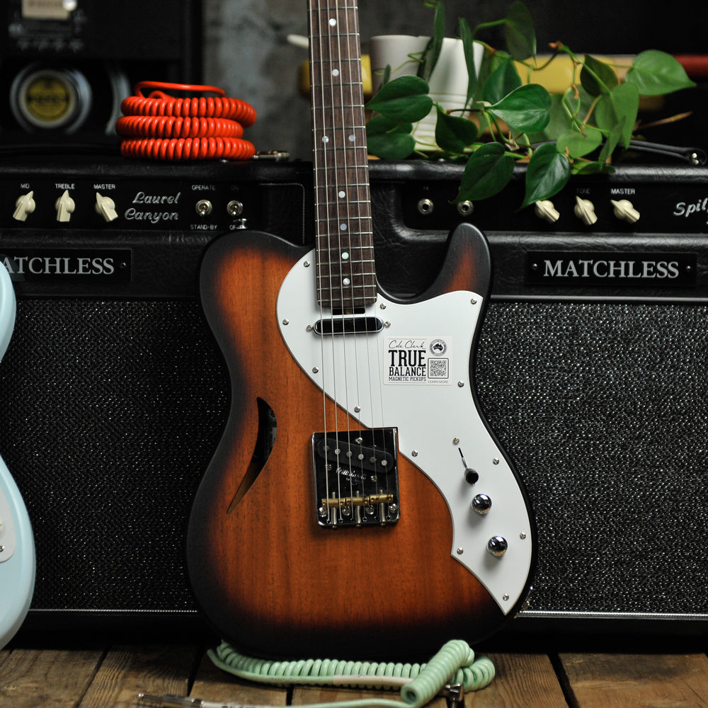 Cole Clark Electric Culprit 3 SS Sunburst w/Case