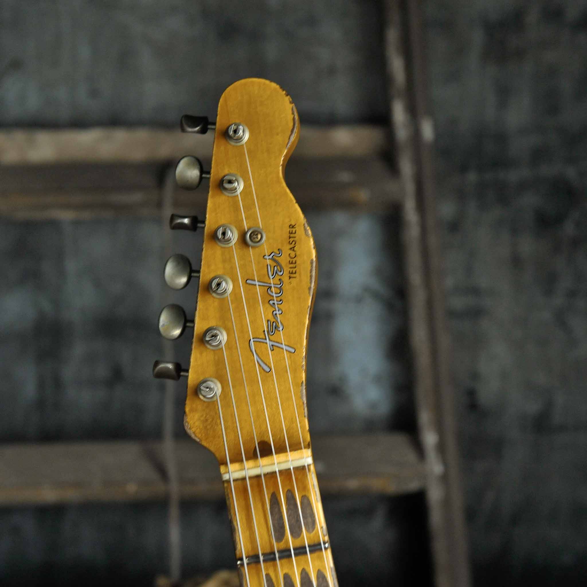 Fender Custom Shop 1954 Telecaster® Super Heavy Relic® Super Faded Aged Nocaster® Blonde