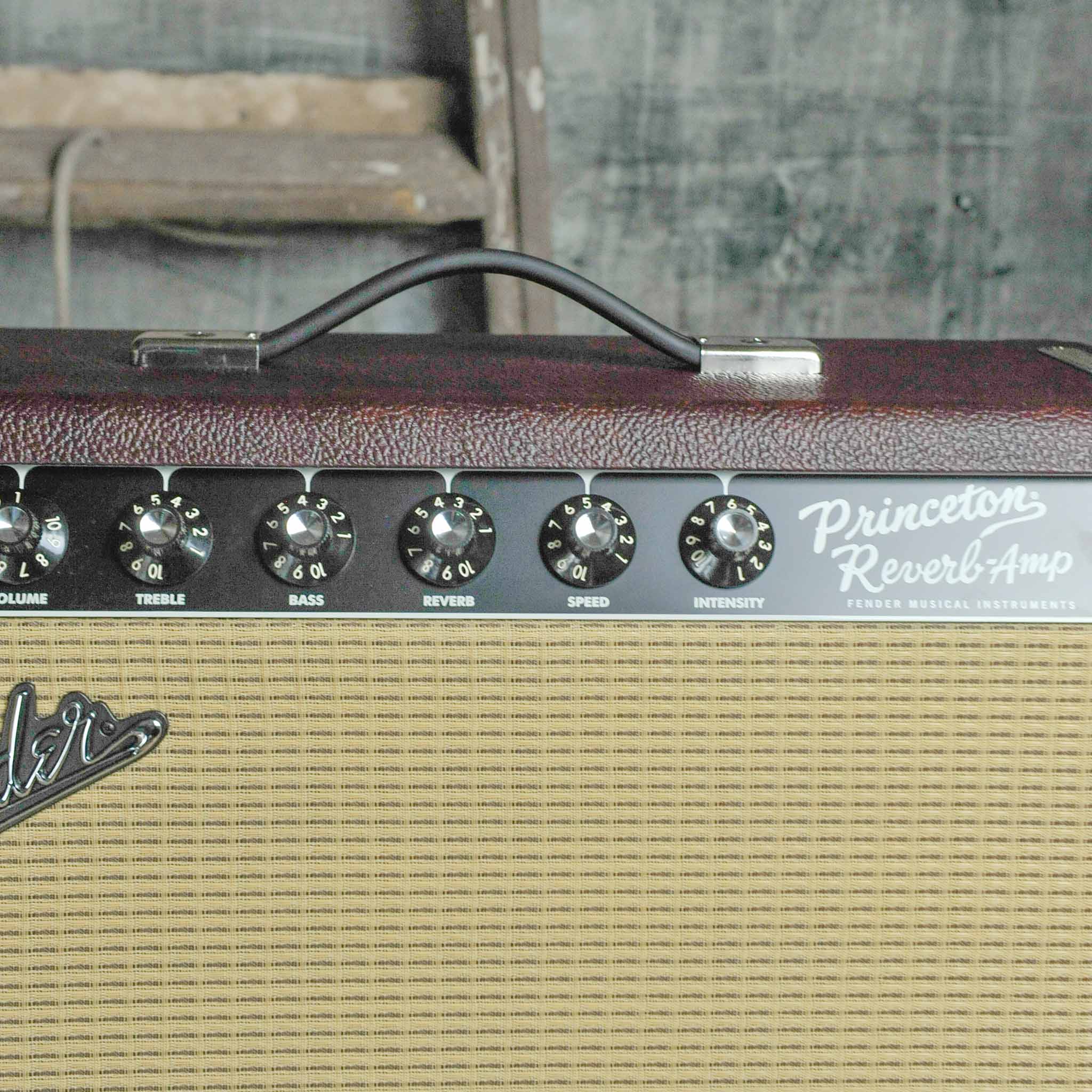 Fender Tone Master® Princeton Reverb®, 240V AUS Guitar Amp Wine (Limited Edition)