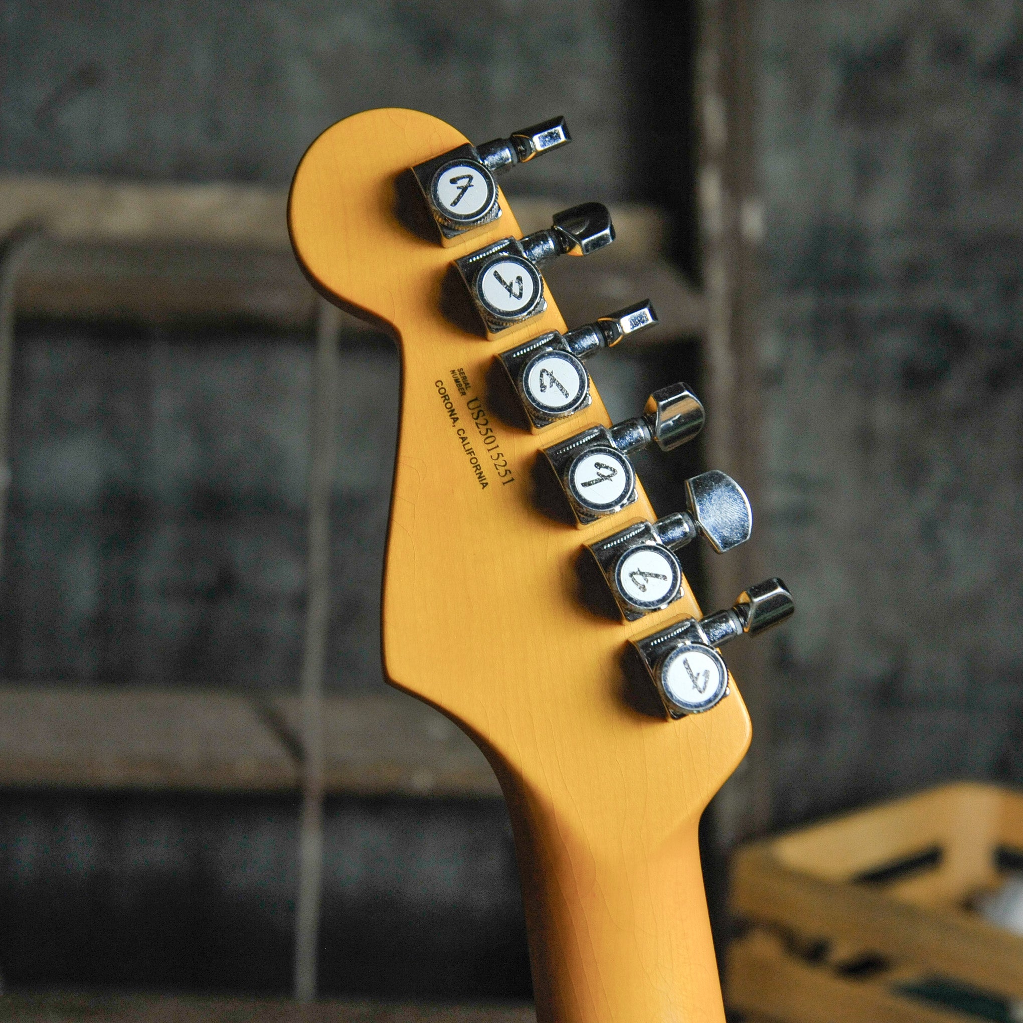 Fender American Ultra Luxe Vintage '60s Stratocaster®, Rosewood Fingerboard, Surf Green