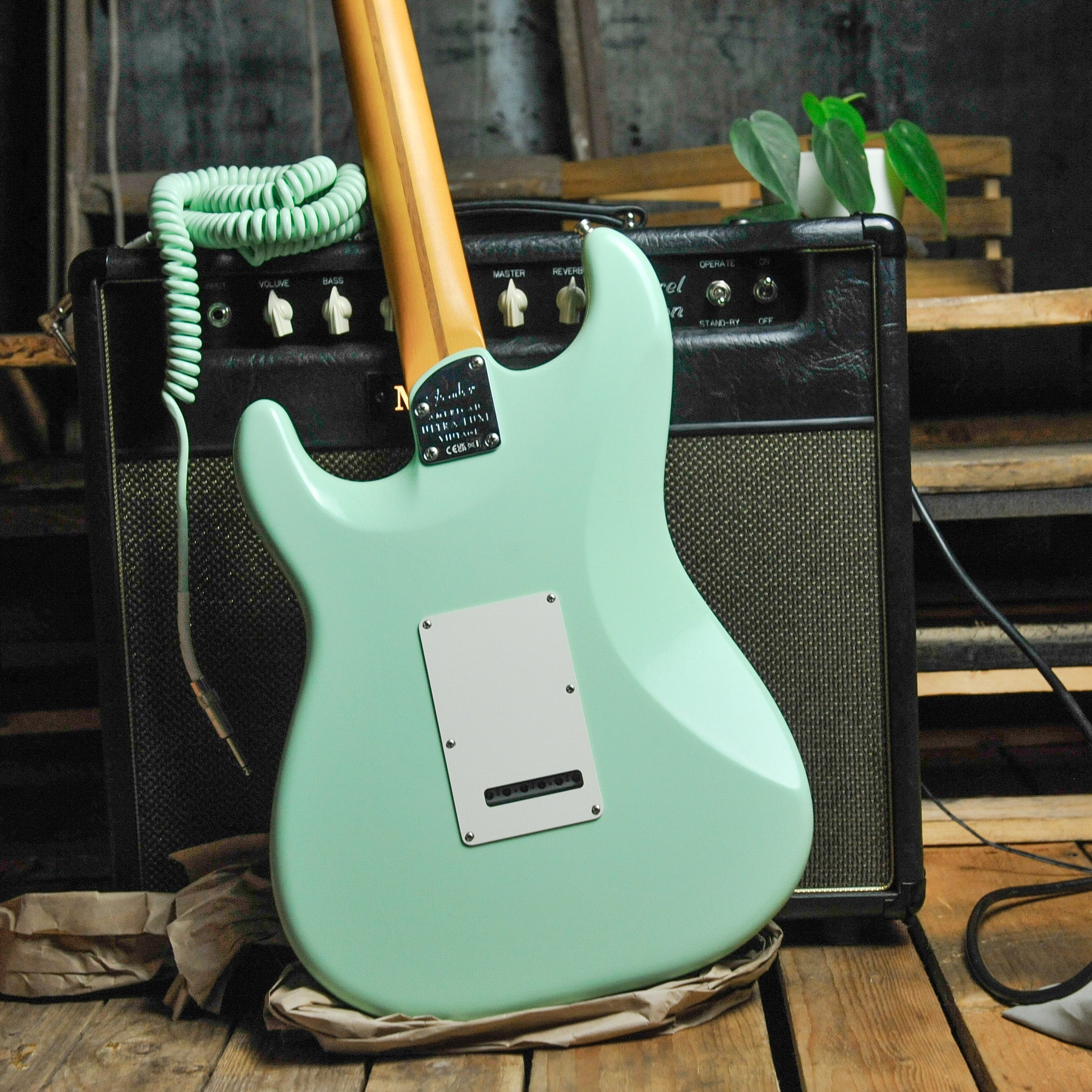 Fender American Ultra Luxe Vintage '60s Stratocaster®, Rosewood Fingerboard, Surf Green
