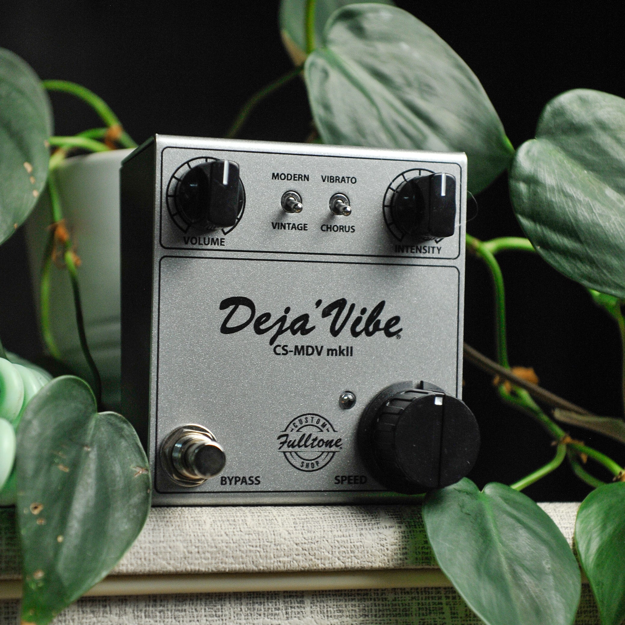 deja vibe pedal Buy Fulltone CS-MDV mkII Mini Deja' Vibe Gladesville Guitar Factory