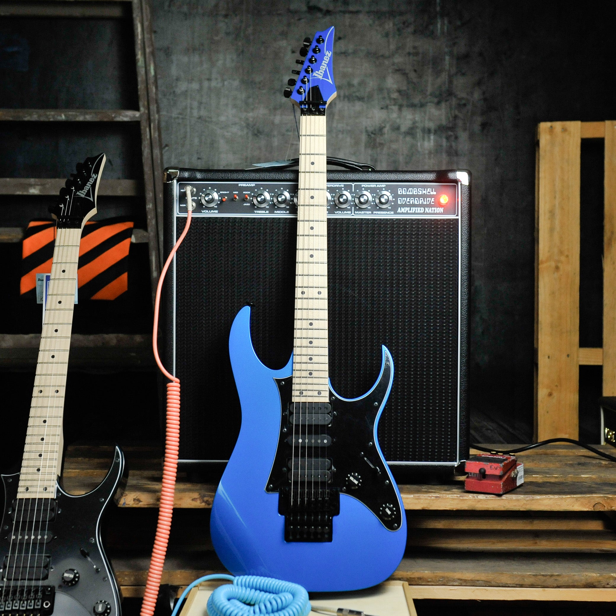 Ibanez RG550 ブルー　改造済み Ibanez RG550 EB Genesis Electric Blue Prestige Electric Guitar