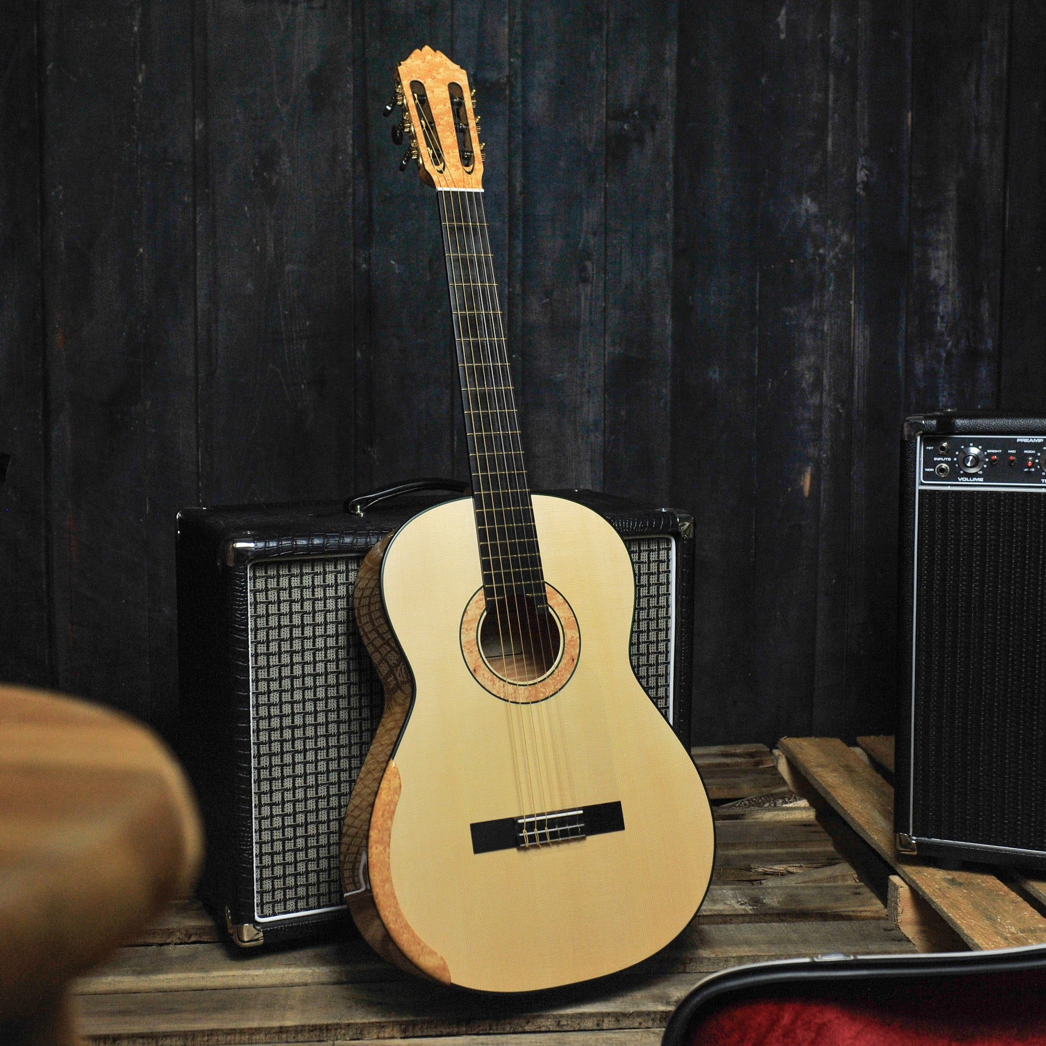 Kim Lissarrague Spruce/Maple Handmade Classical No. 400 Special Edition w/Karura Case