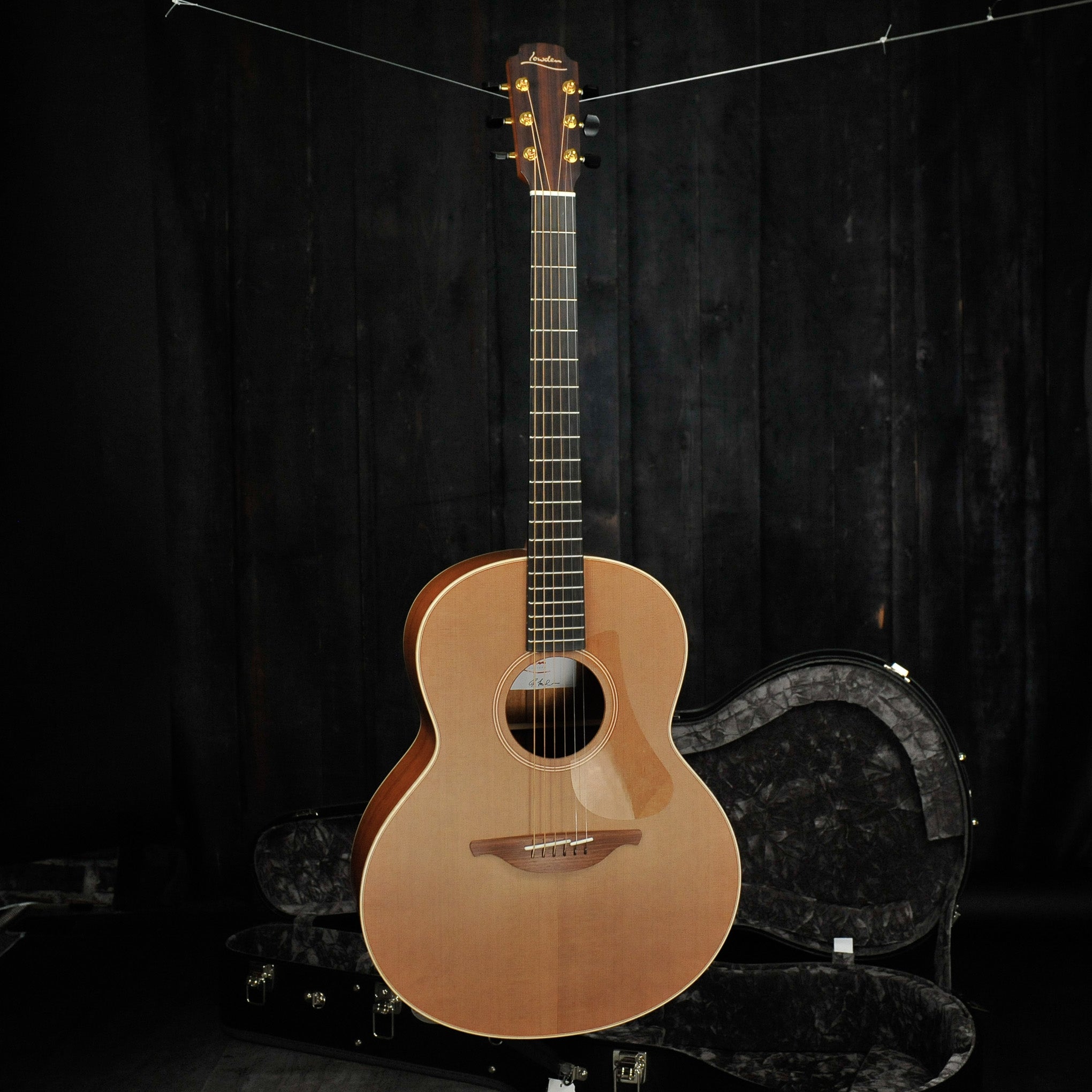 Lowden F-22 Mahogany Cedar