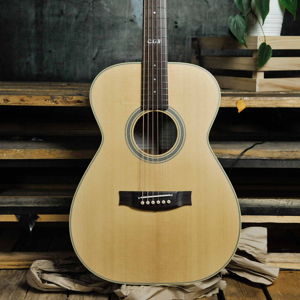 Maton Master Built The T.E. Personal Acoustic Guitar