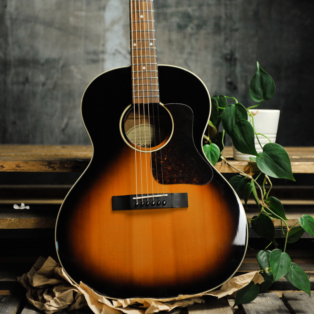 Epiphone EL-00 Pro Sunburst Acoustic Guitar w/Pickup w/Bag - Used