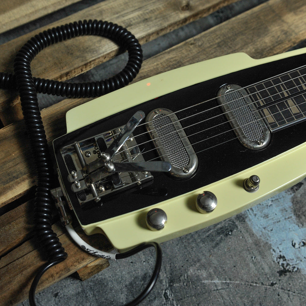 Duesenberg Alamo Lapsteel Guitar w/Case - Used