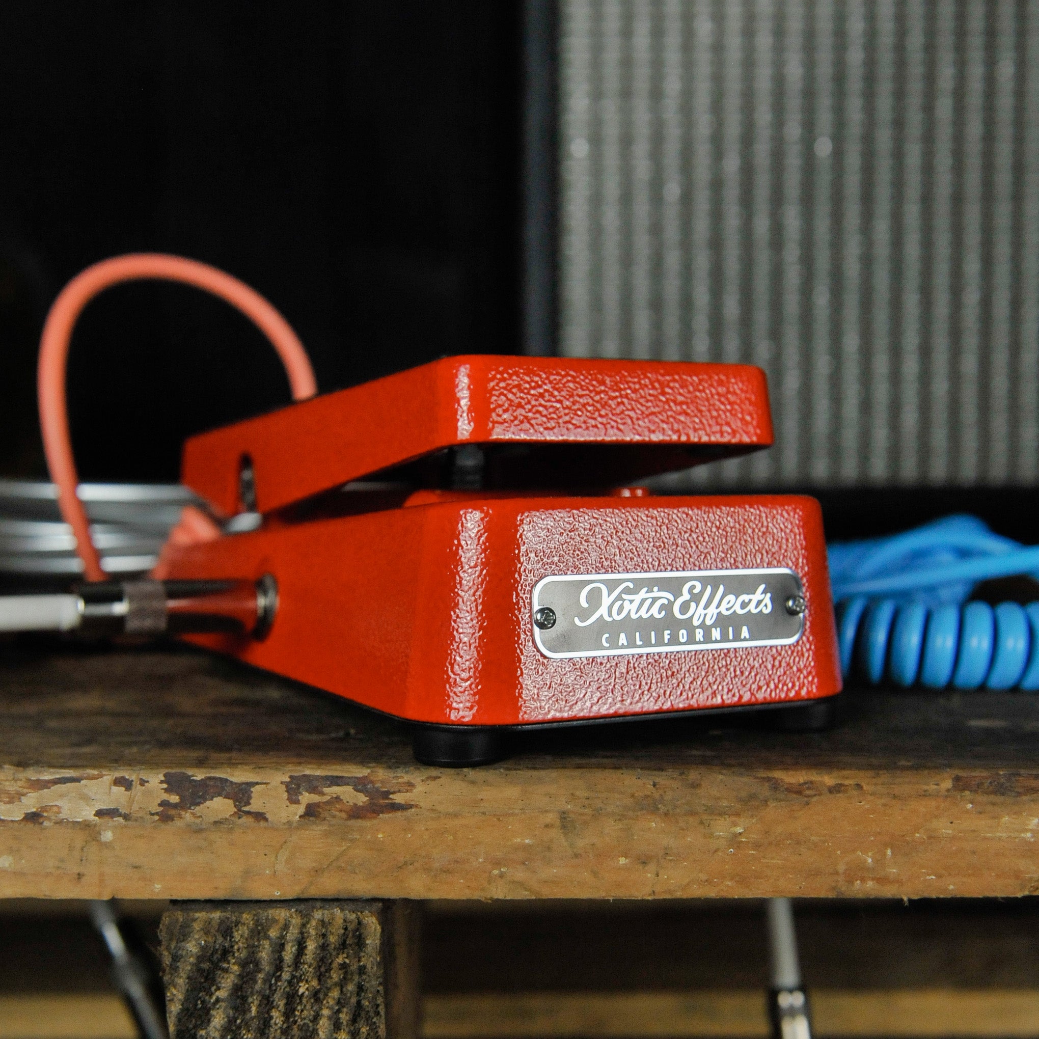 xotic volume pedal Xotic Effects Volume Pedal Red 25K – Gladesville Guitar Factory