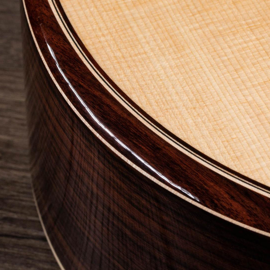 Taylor 814CE  Grand Auditorium, V-Class Bracing