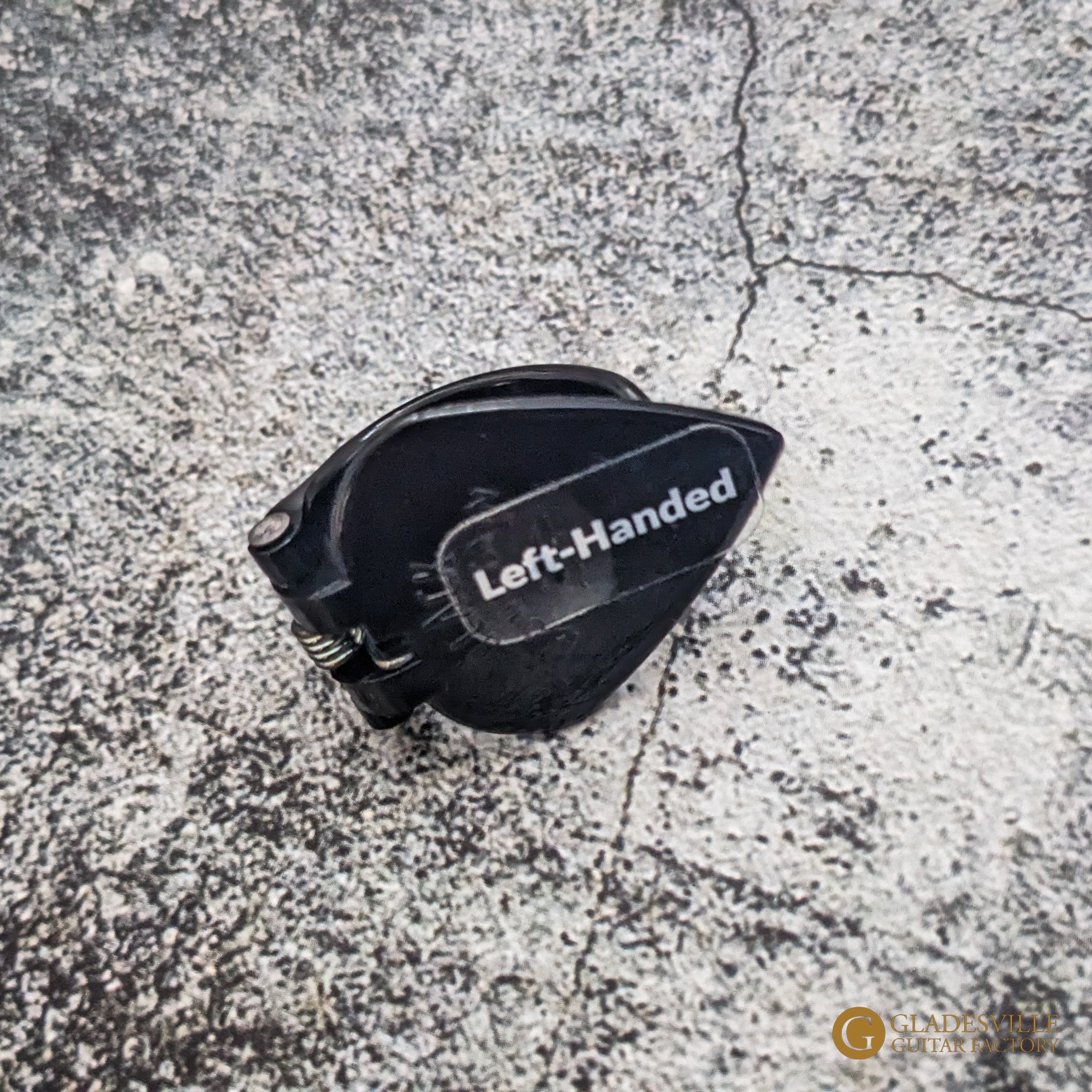 Black Mountain Spring Loaded Thumb Pick, Black, Left Handed 0.7mm