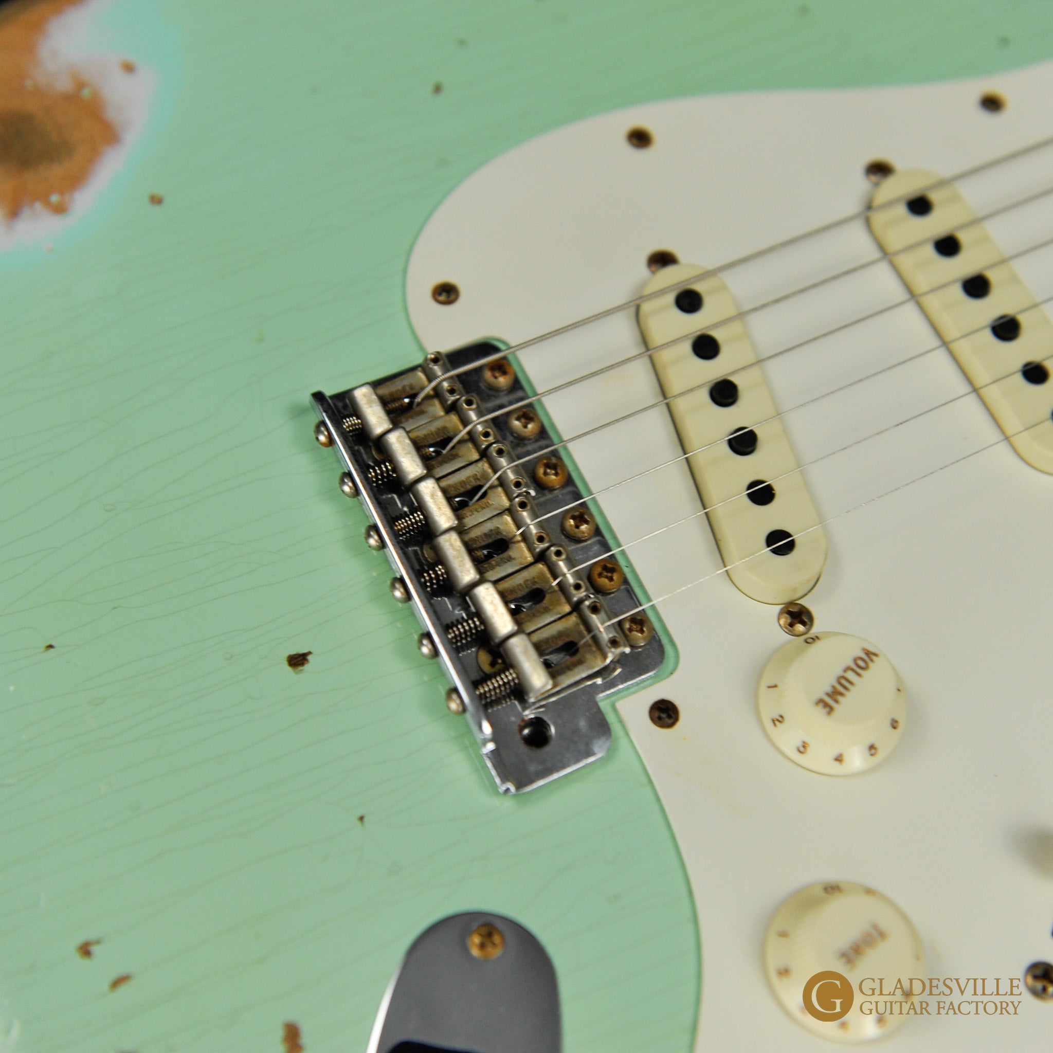 Fender Custom Shop 1959 Stratocaster® Heavy Relic® Faded Aged Surf Green