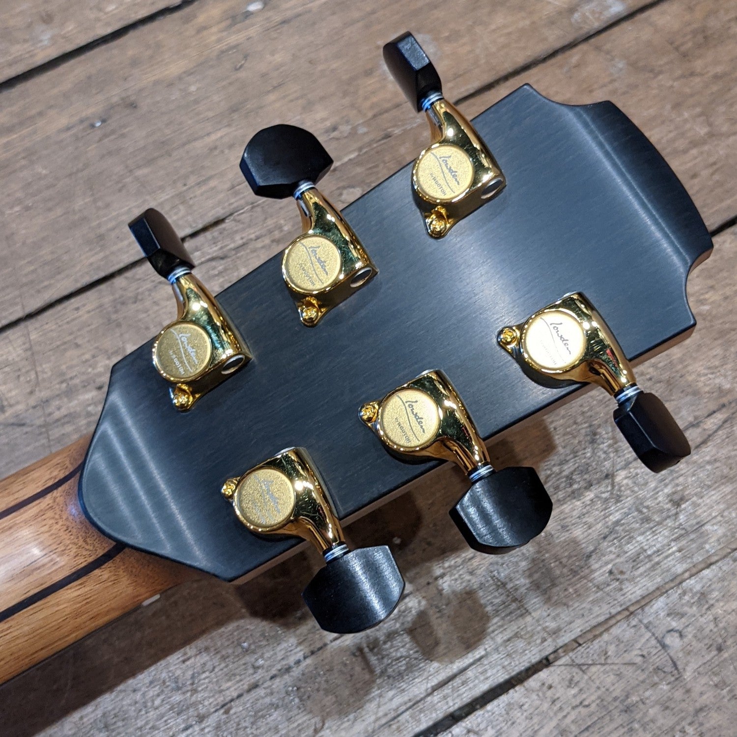 Lowden O-35 Madagascar Rosewood Cedar