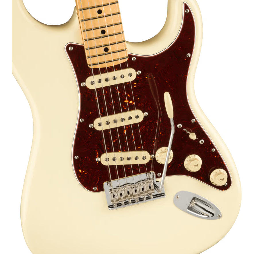 Fender American Professional II Stratocaster®, Maple Fingerboard, Olympic White