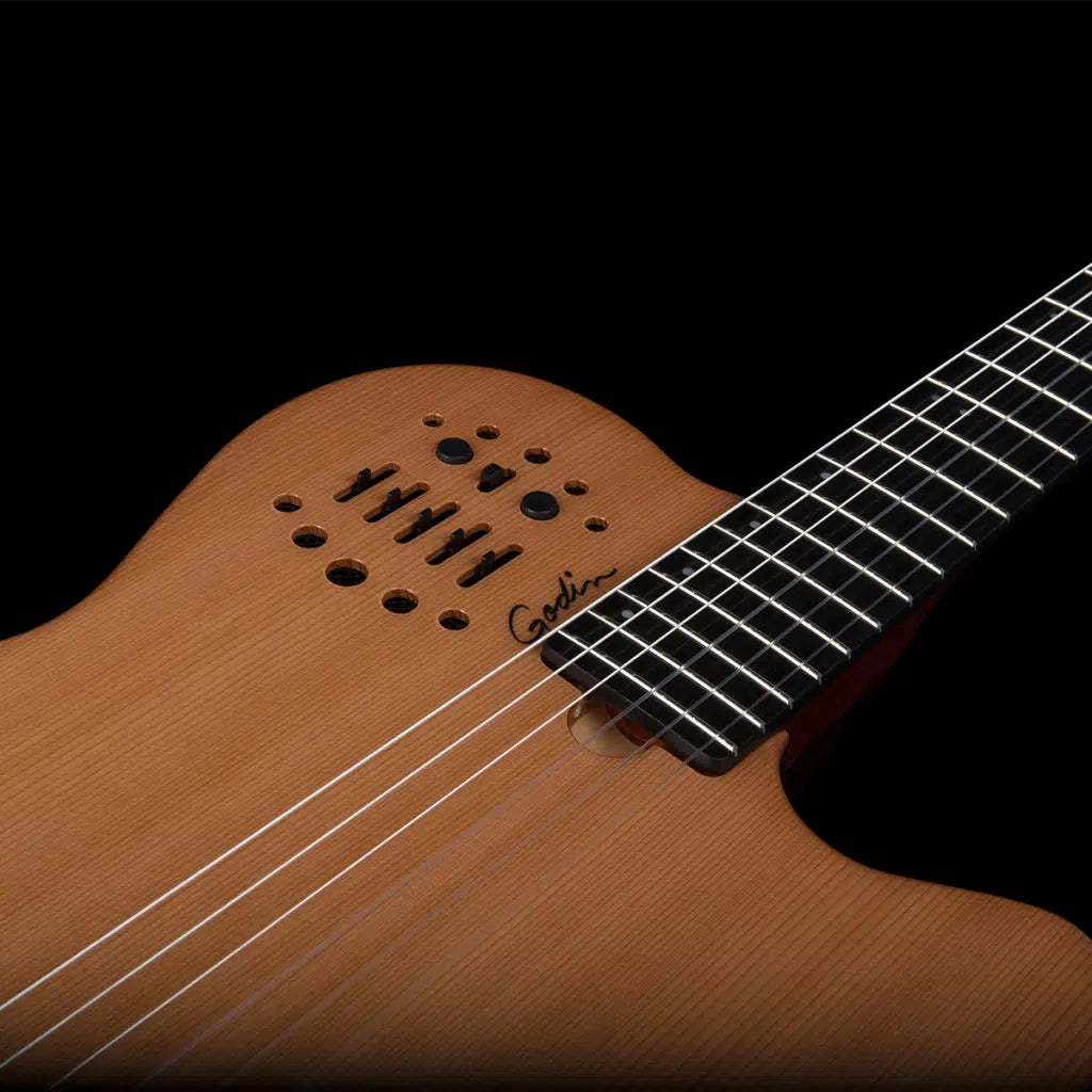 Godin ACS Slim Cedar Natural SG Classical Guitar w/Bag