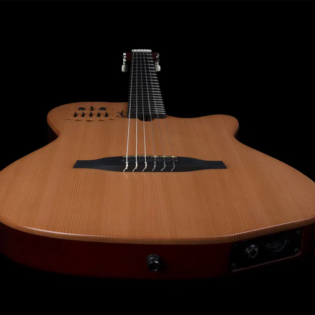 Godin ACS Slim Cedar Natural SG Classical Guitar w/Bag