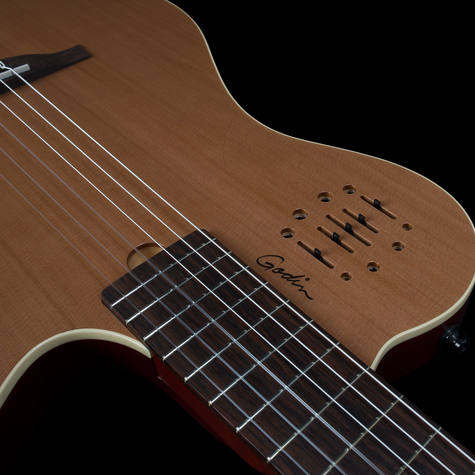 Godin Multiac Grand Concert Encore Natural SG Classical Guitar w/Bag
