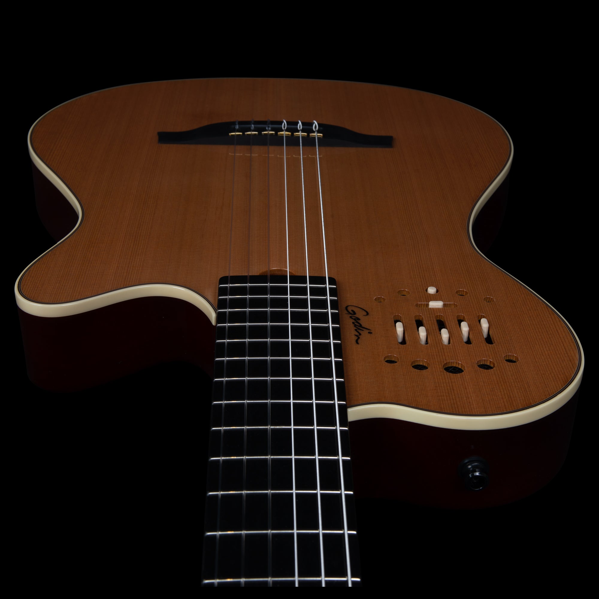 Godin Multiac Grand Concert Deluxe Classical Guitar w/Bag
