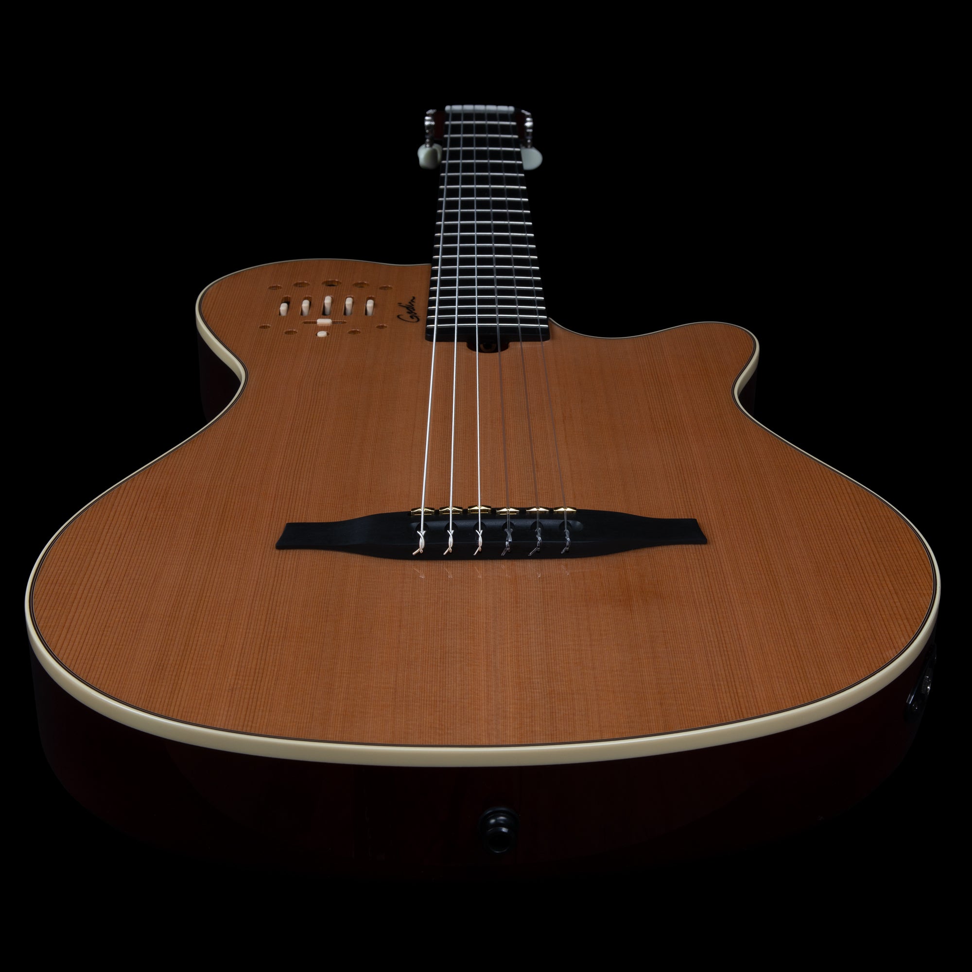 Godin Multiac Grand Concert Deluxe Classical Guitar w/Bag