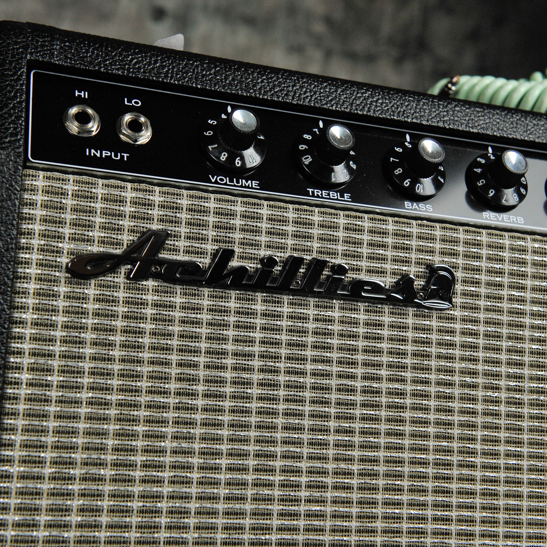 Achillies Zephyr 15 1 x 10 Combo Black Tolex