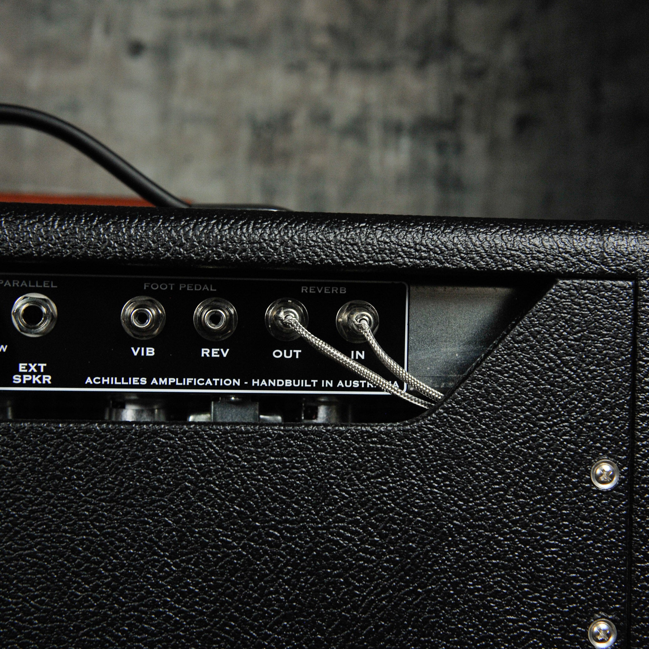 Achillies Zephyr 15 1 x 10 Combo Black Tolex