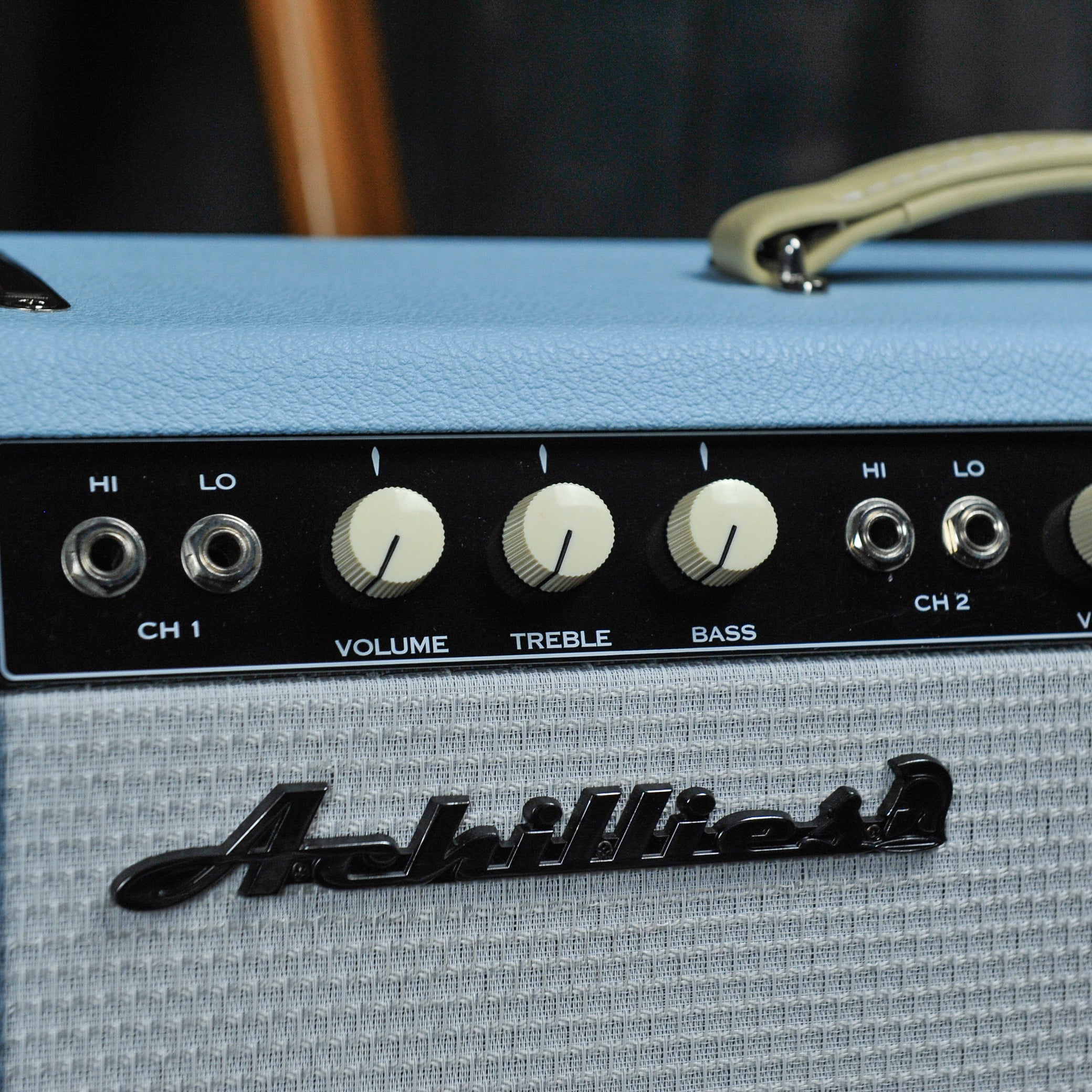 Achillies Zephyr 22 1 x 12 Combo Baby Blue Bronco