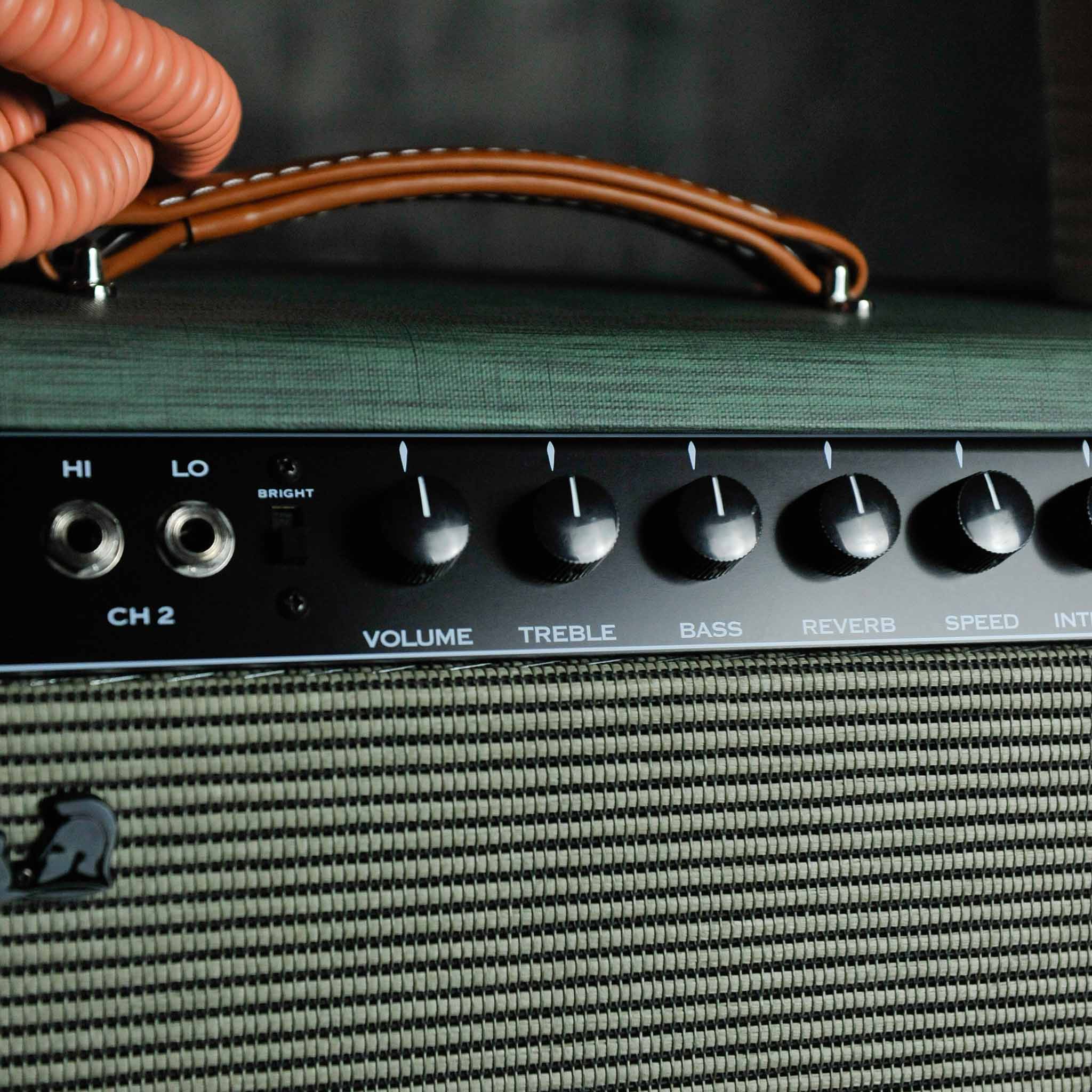 Achillies Zephyr 35 Artichoke Green 2x10 C10Q – Gladesville Guitar