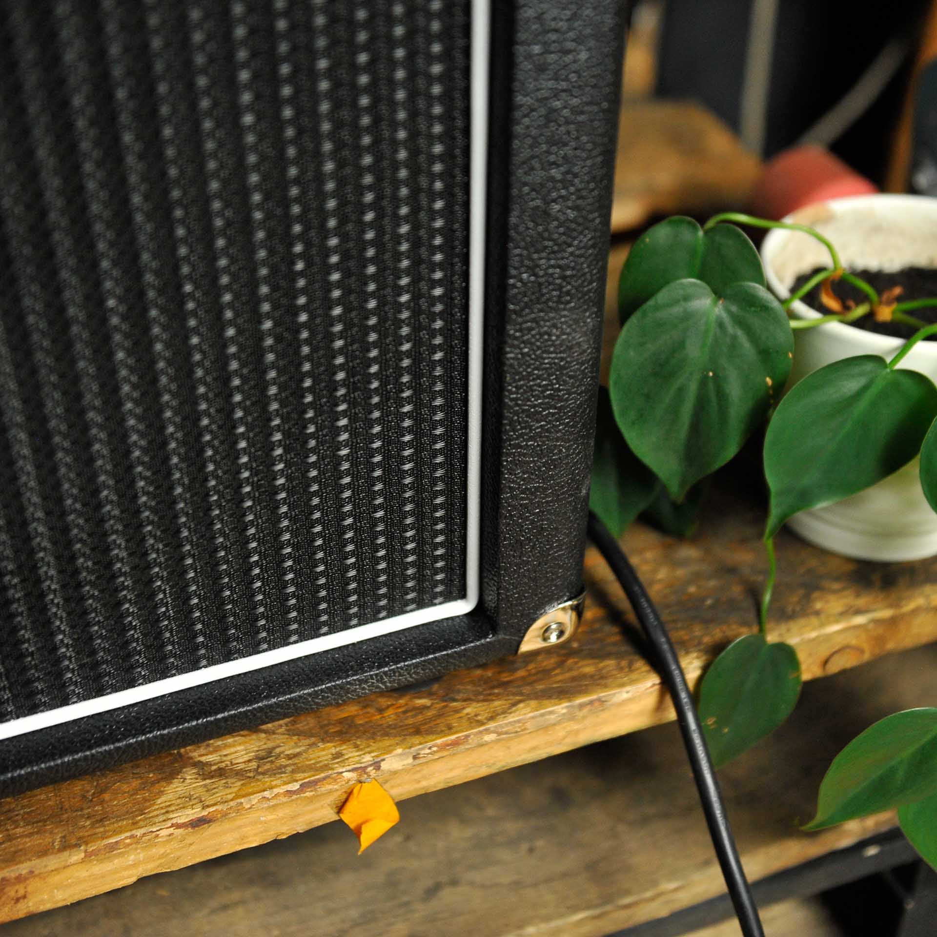 Amplified Nation 212 Speaker Cabinet Black Tolex & Grill Celestion G12-65