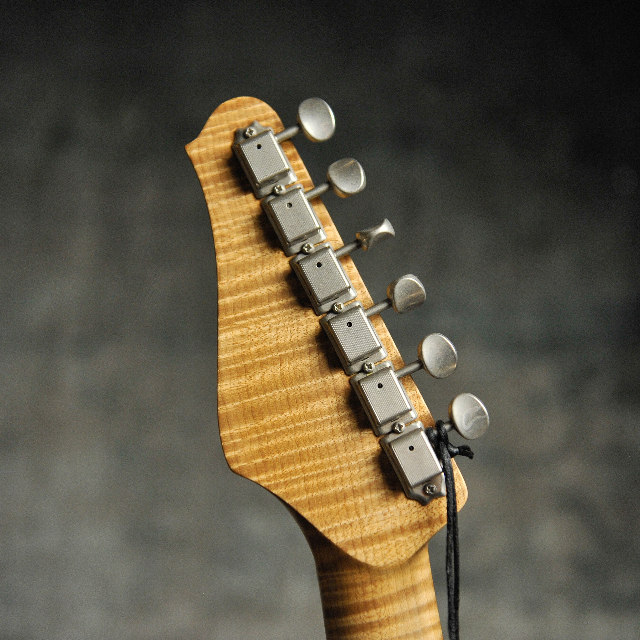 Seth Baccus Shoreline T Aged Sonic Blue Double Binding - Master Grade RW Neck, Parchment Plate