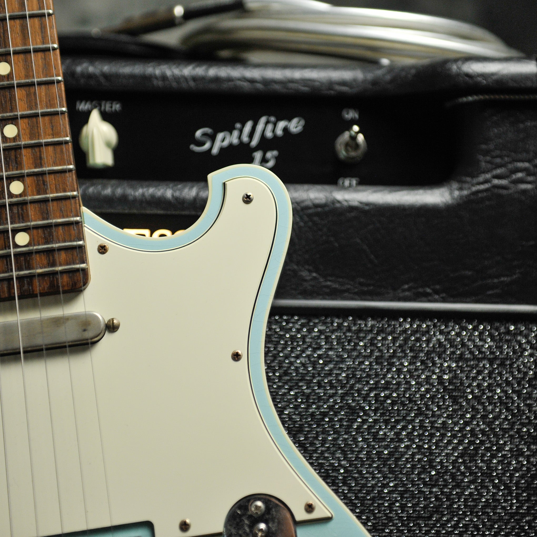 Seth Baccus Shoreline T Aged Sonic Blue Double Binding - Master Grade RW Neck, Parchment Plate