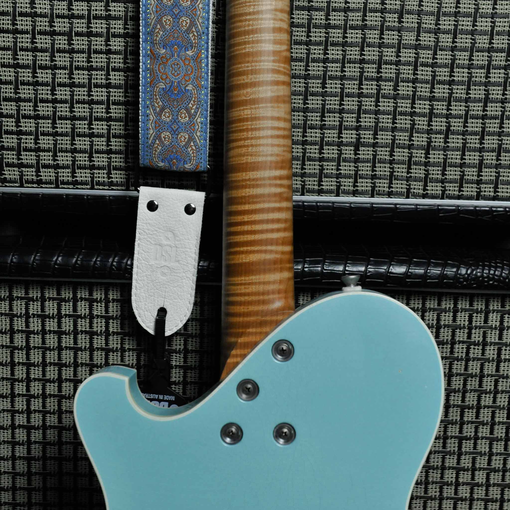 Seth Baccus Shoreline T Aged Sonic Blue Double Binding - Master Grade RW Neck, Parchment Plate