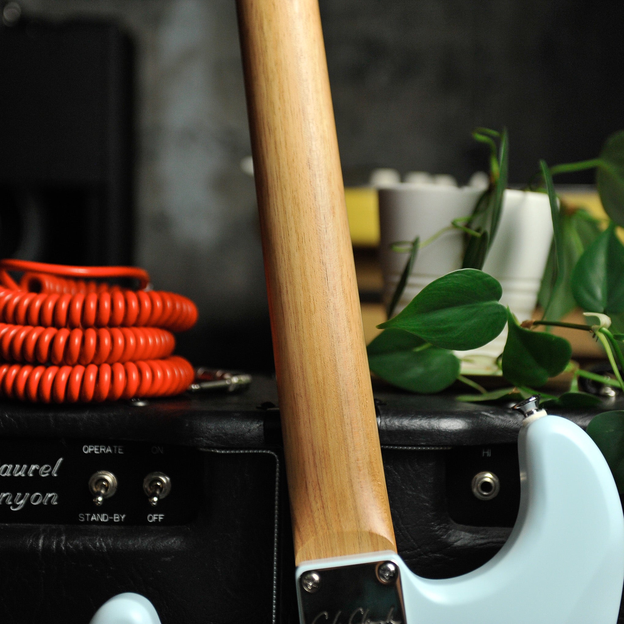Cole Clark Electric Hollow Baby HSS Blue w/Case