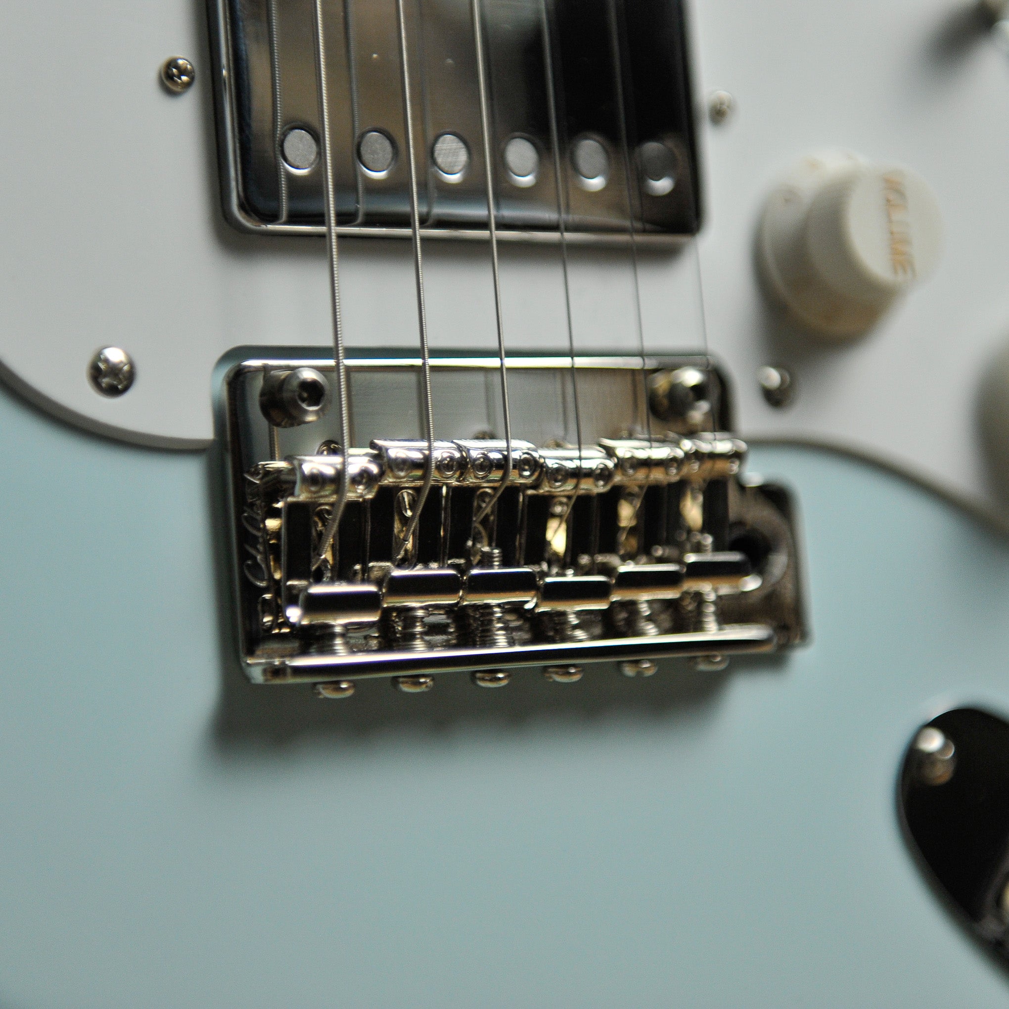 Cole Clark Electric Hollow Baby HSS Blue w/Case