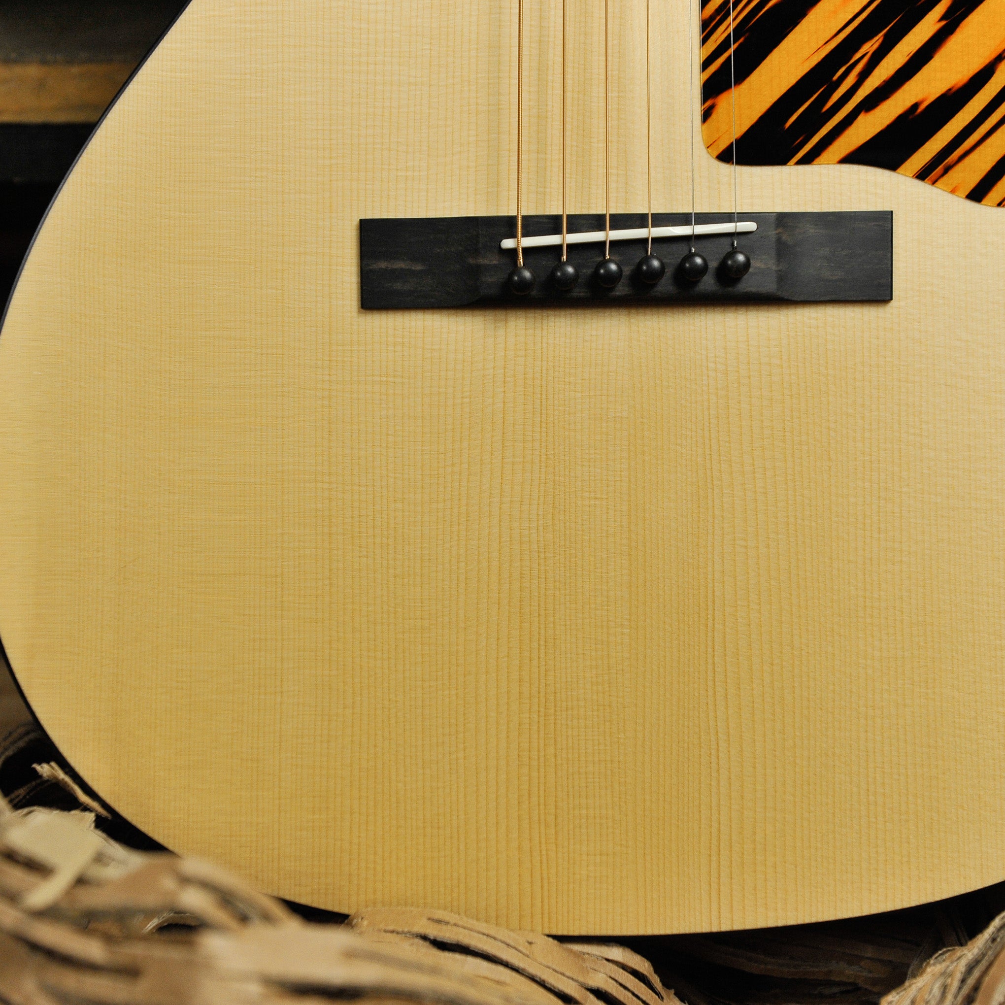 Waterloo WL-14 Scissortail Spruce Maple Acoustic Guitar
