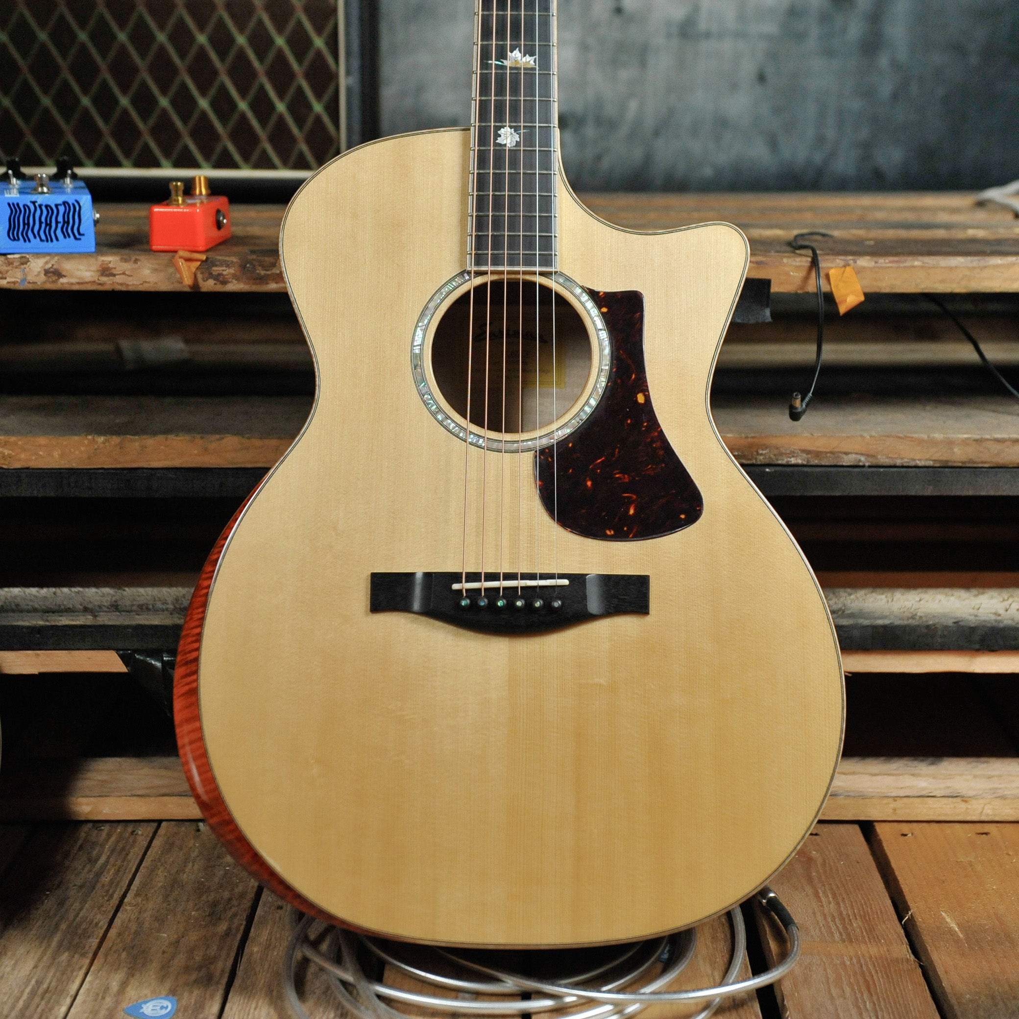 Eastman AC622CE Grand Auditorium Acoustic Guitar