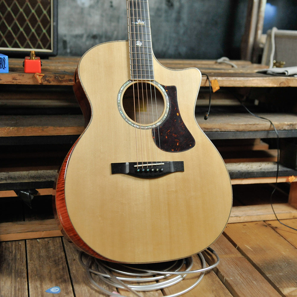Eastman AC622CE Grand Auditorium Acoustic Guitar