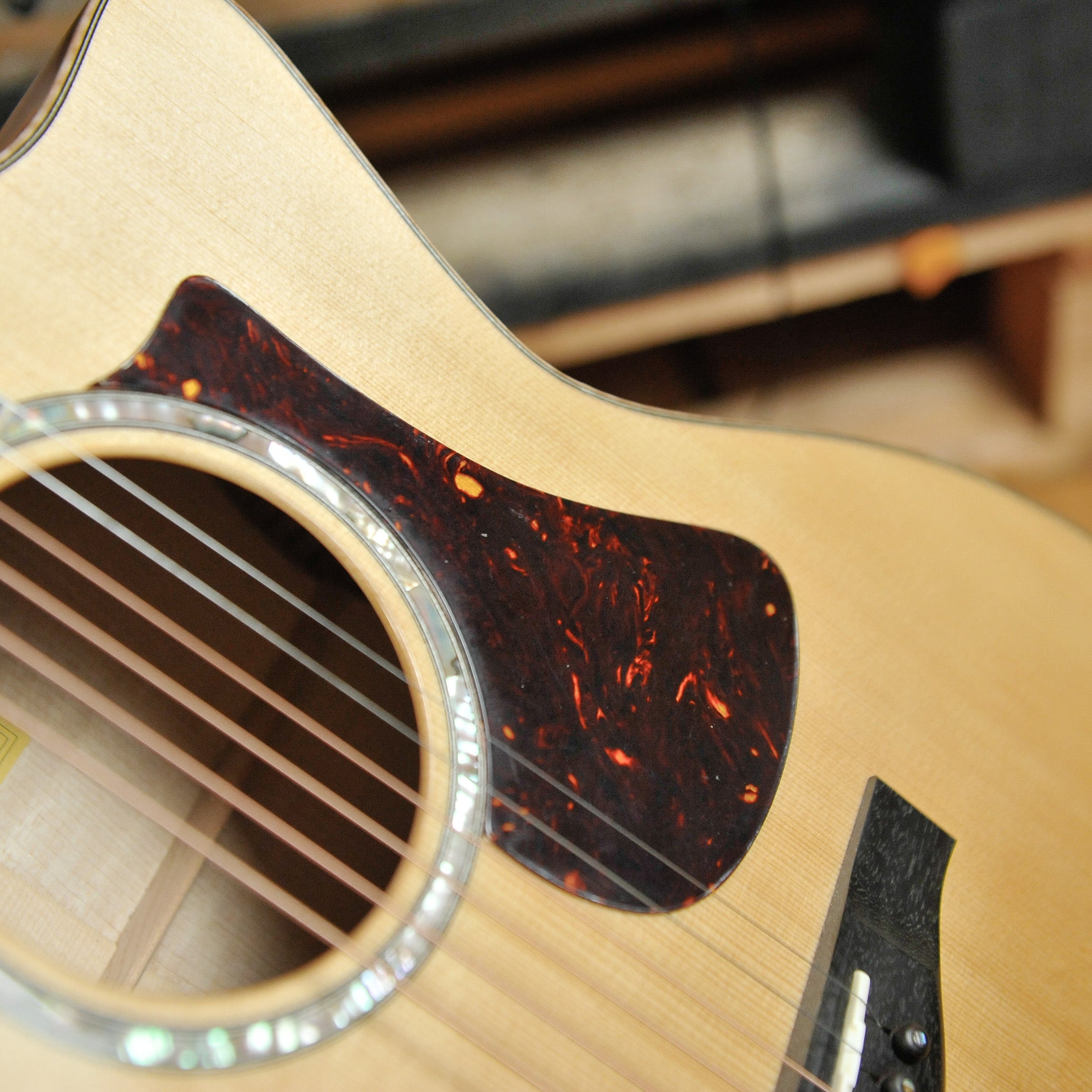 Eastman AC622CE Grand Auditorium Acoustic Guitar