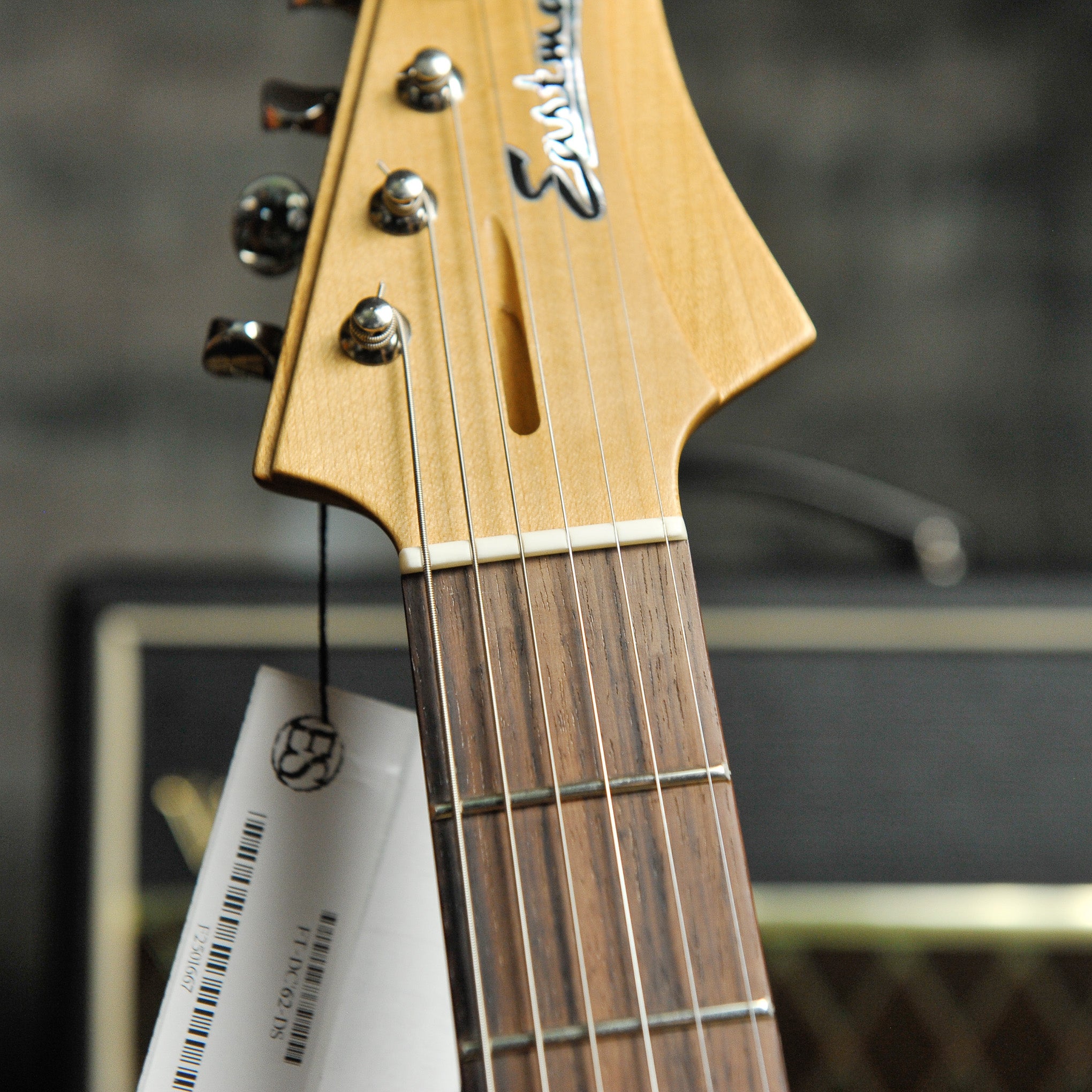 Eastman Fullertone DC 62 Desert Sand w/Bag