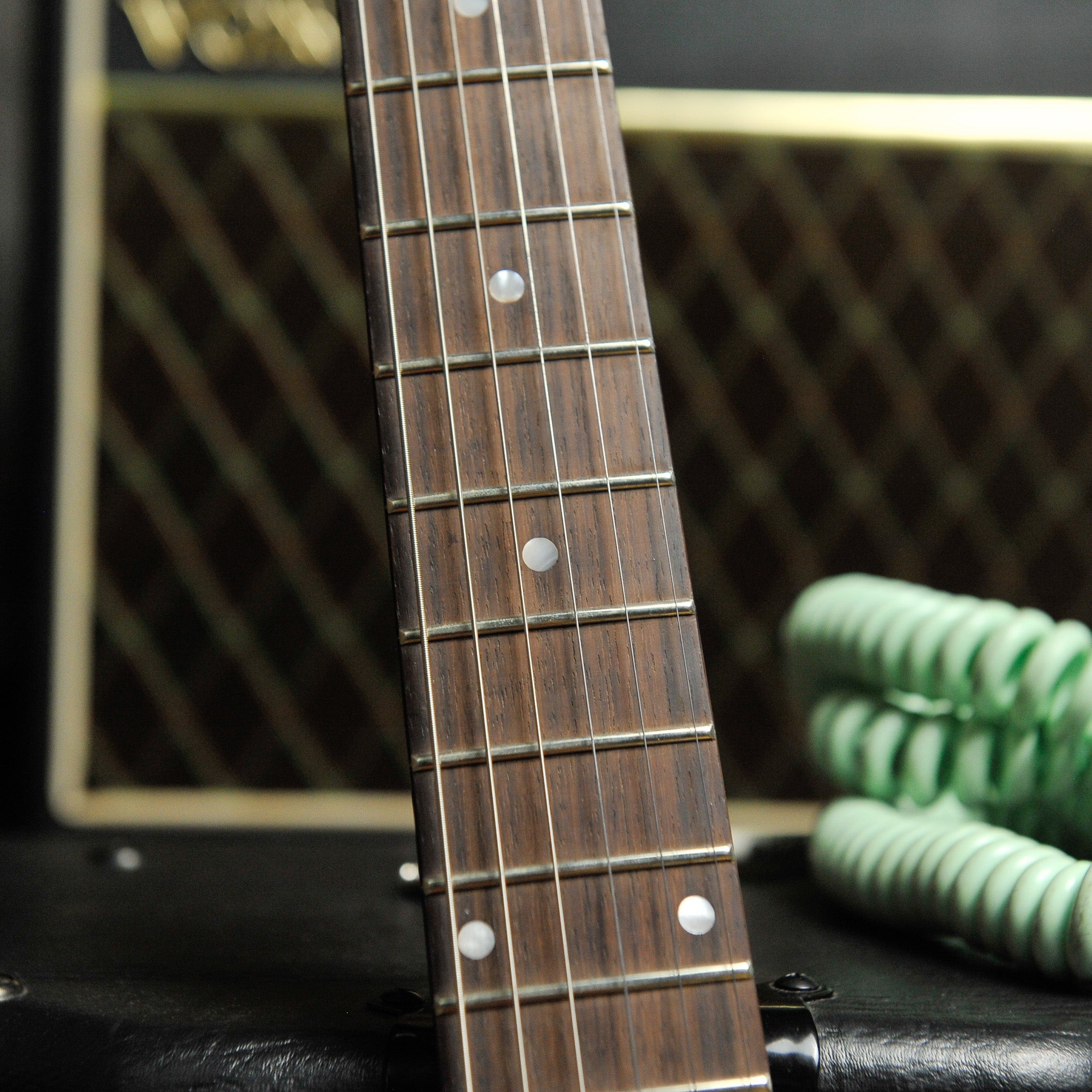 Eastman Fullertone DC 62 Desert Sand w/Bag