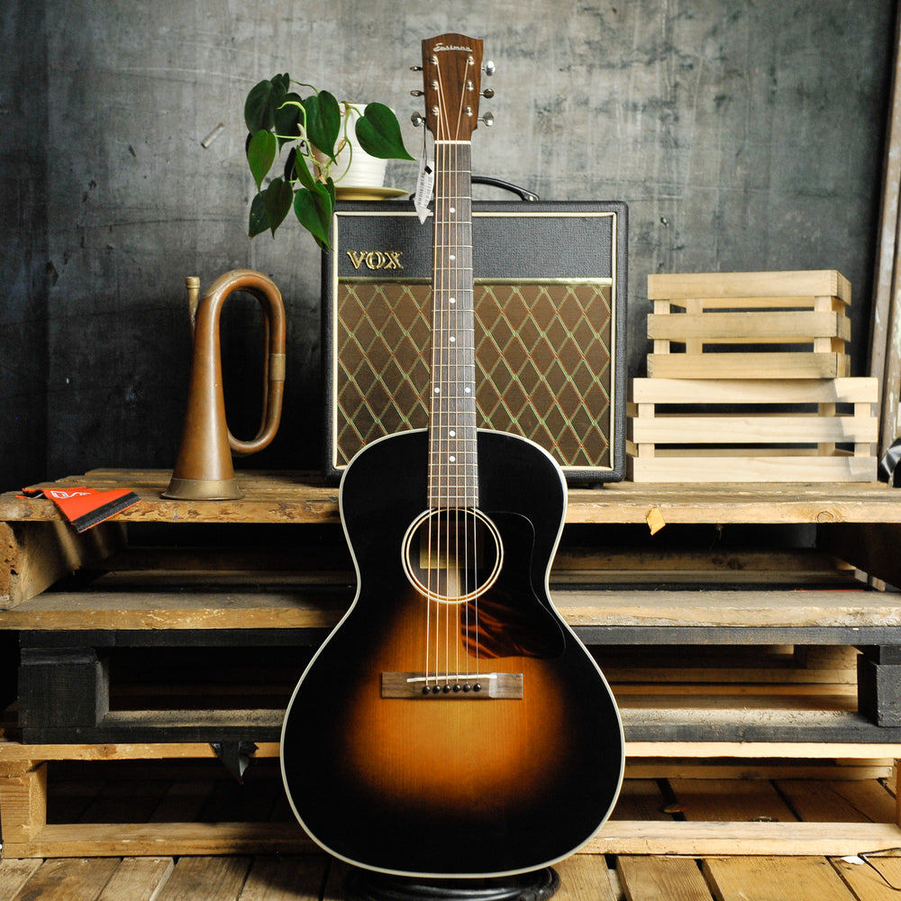 Eastman E20 OOSS Adirondak/Rosewood Acoustic (non-Thermo Cure)