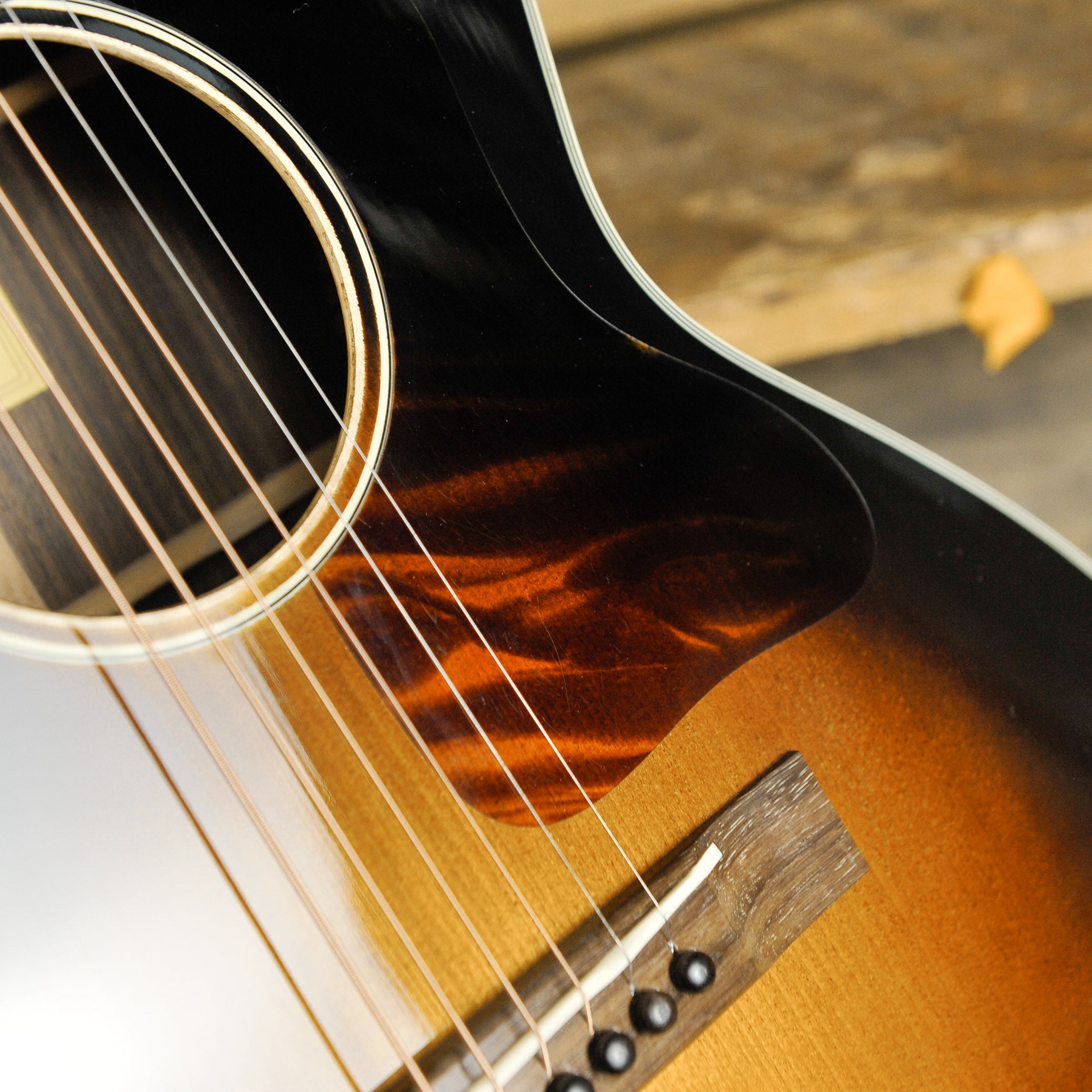 Eastman E20 OOSS Adirondak/Rosewood Acoustic (non-Thermo Cure)