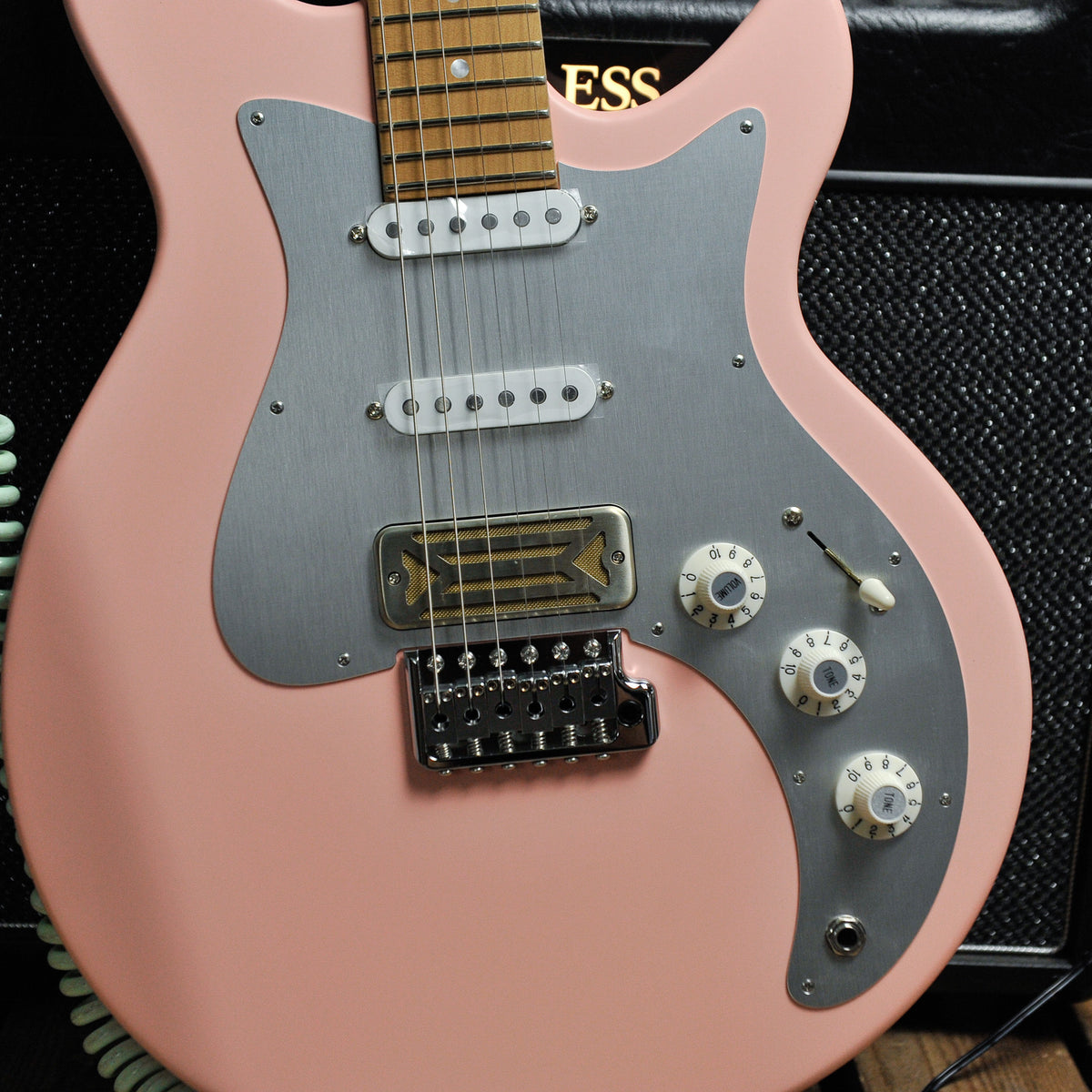 Eastman Fullertone DC 62 Shell Pink Electric Guitar w/Bag