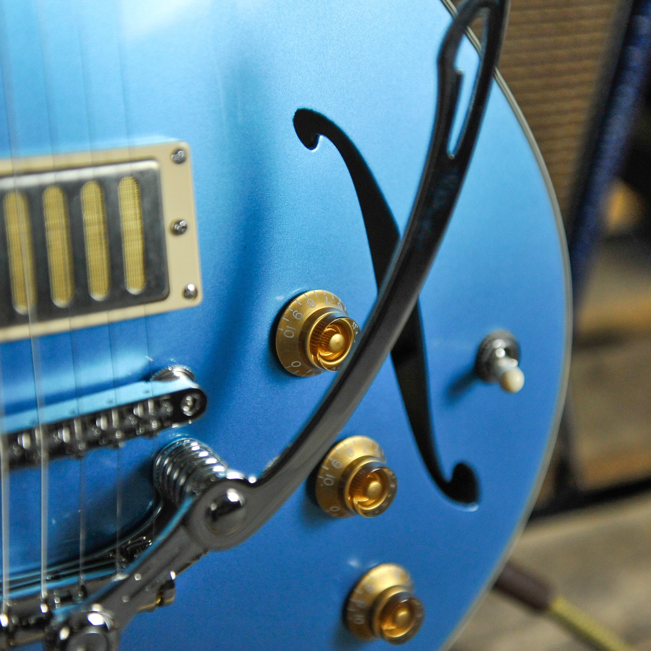 Eastman Romeo - LA Thinline Archtop Electric Guitar