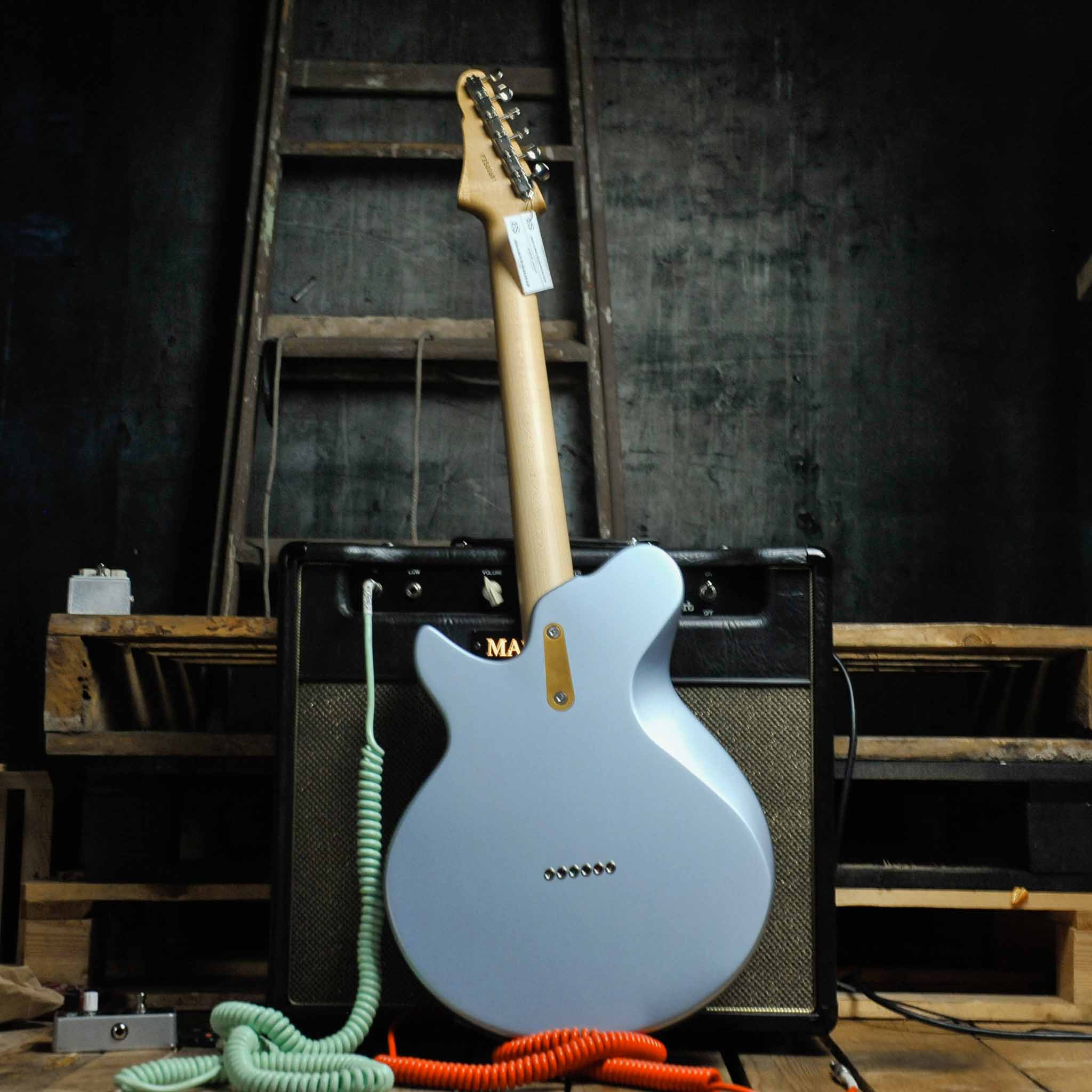 Eastman Fullertone SC 52 Ice Blue Metallic w/Bag
