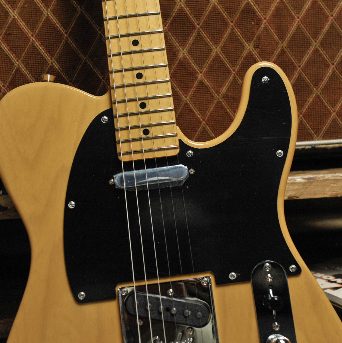 American Professional Telecaster® Maple Fingerboard, Butterscotch Blonde