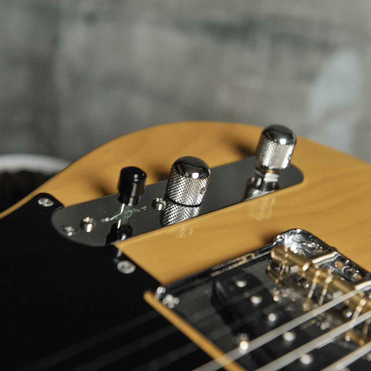 American Professional Telecaster® Maple Fingerboard, Butterscotch Blonde