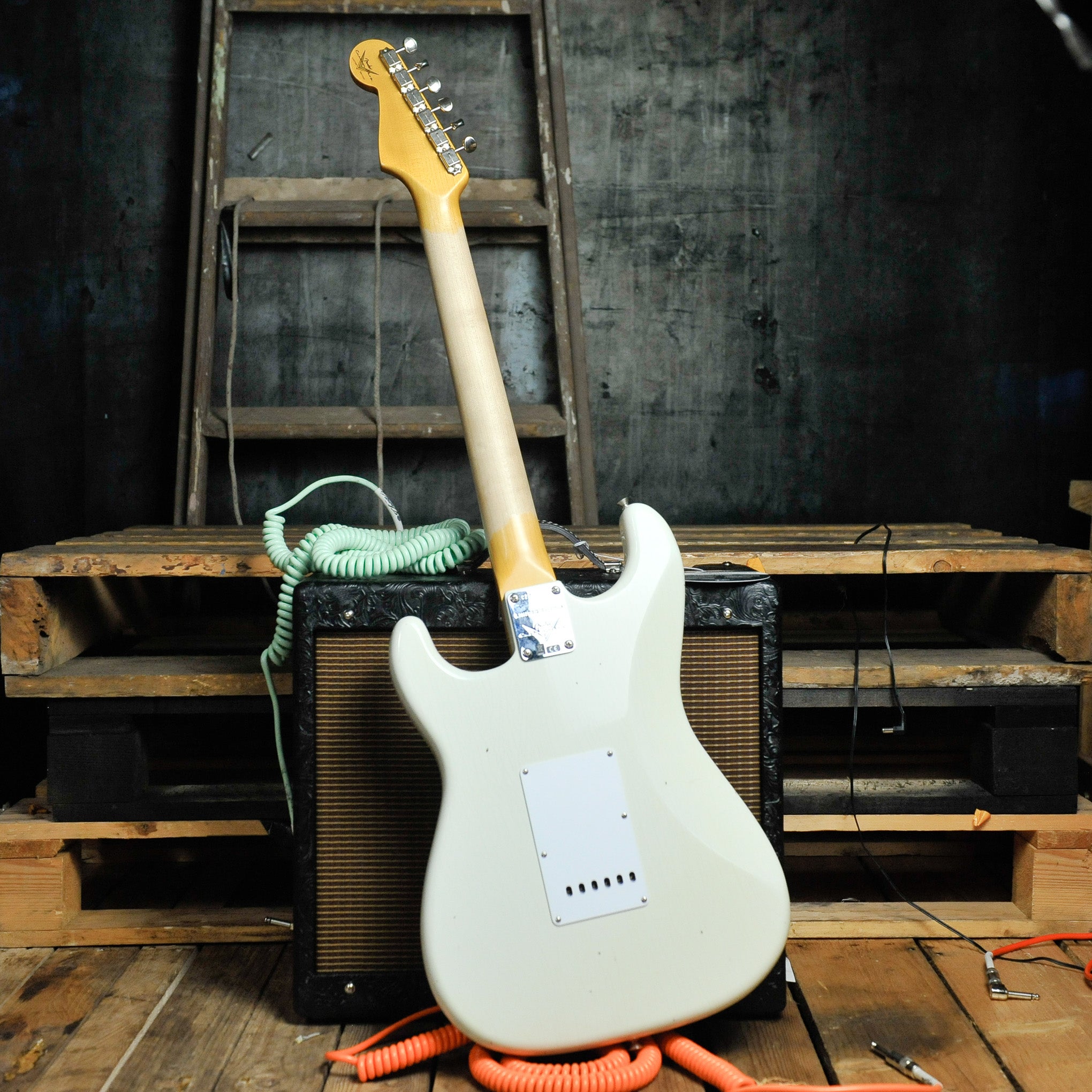 Fender Custom Shop LTD 64/65 Stratocaster® Journeyman Relic®  Aged Olympic White