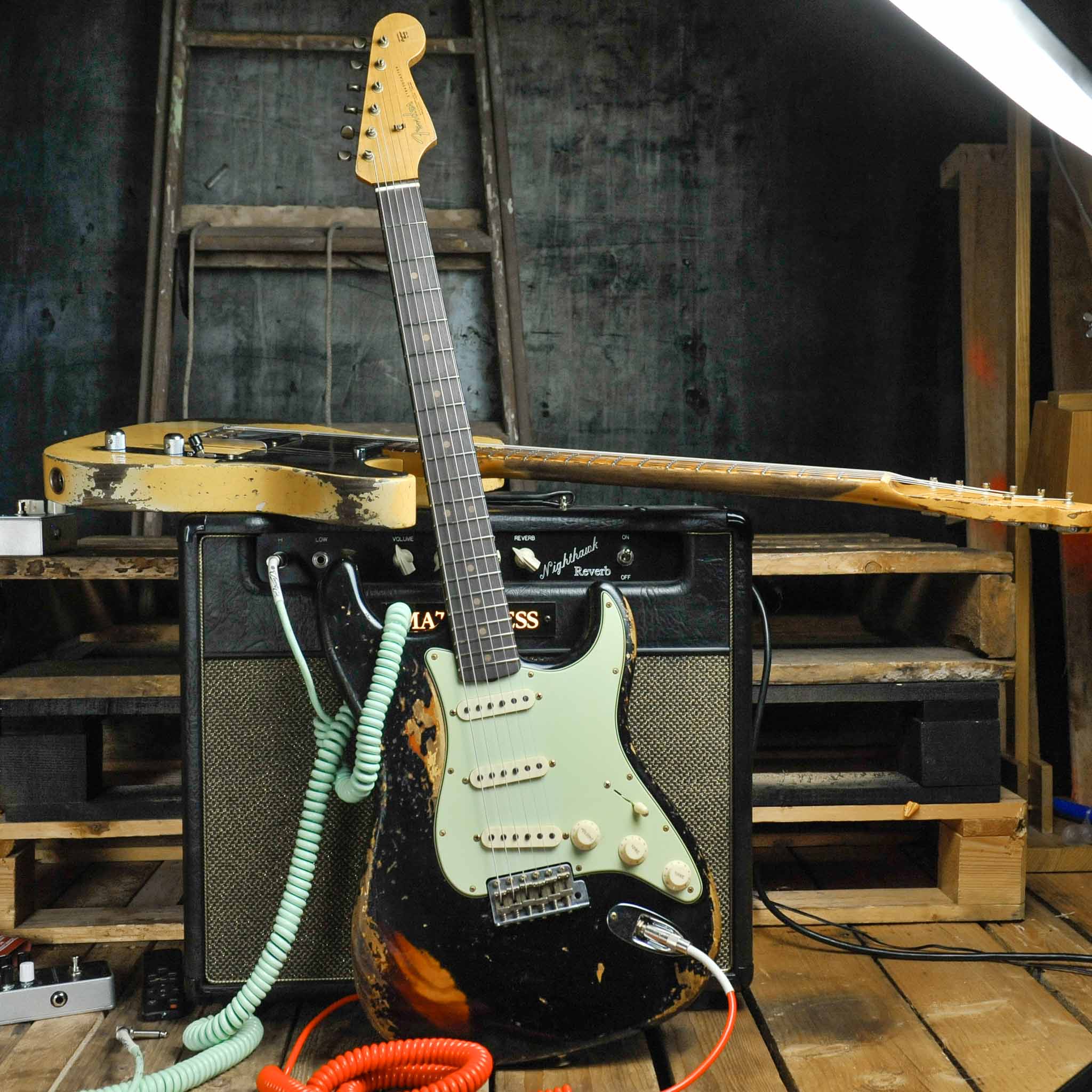 Fender Custom Shop 1963 Stratocaster® Super Heavy Relic® Super Faded Aged Black over 3-Color Sunburst