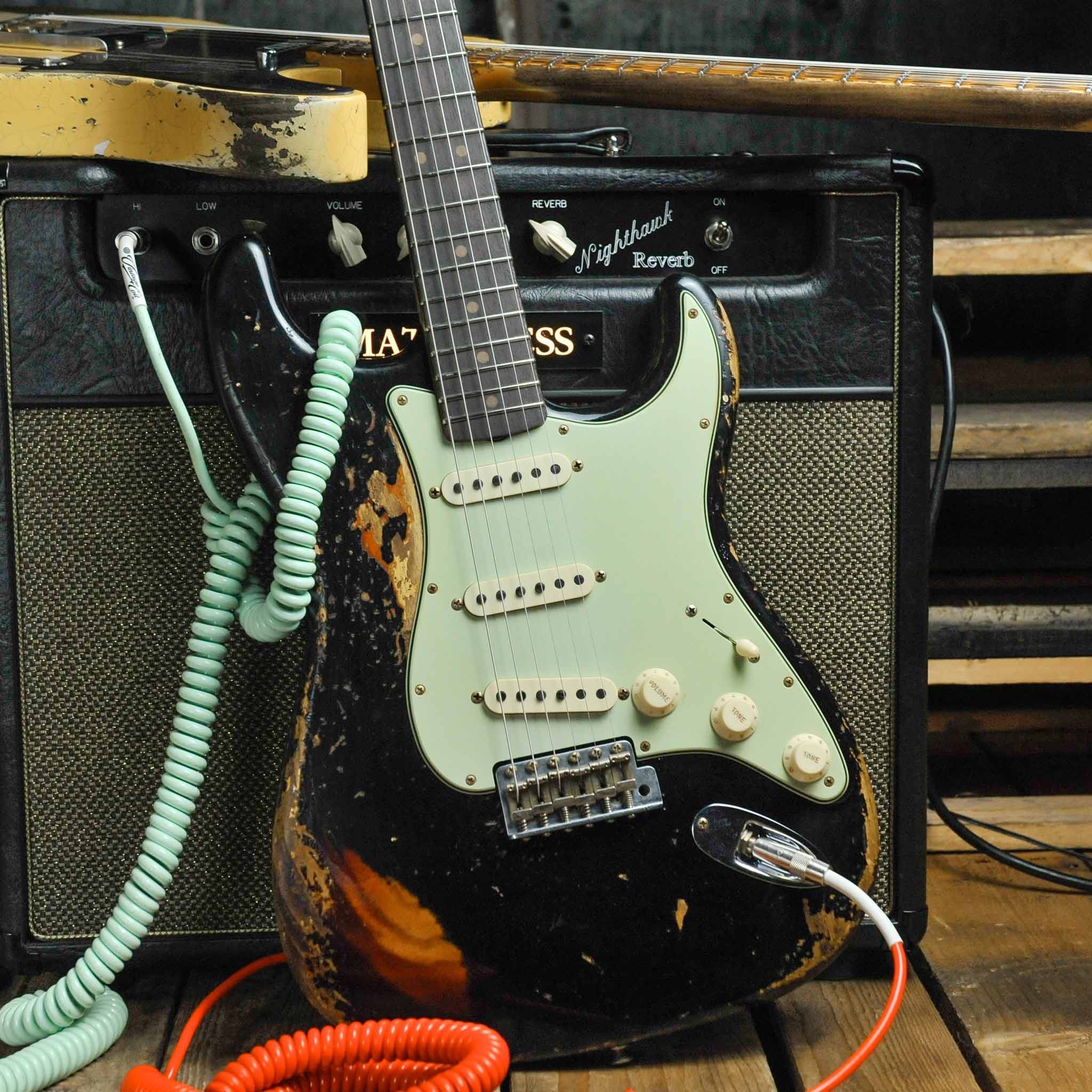 Fender Custom Shop 1963 Stratocaster® Super Heavy Relic® Super Faded Aged Black over 3-Color Sunburst