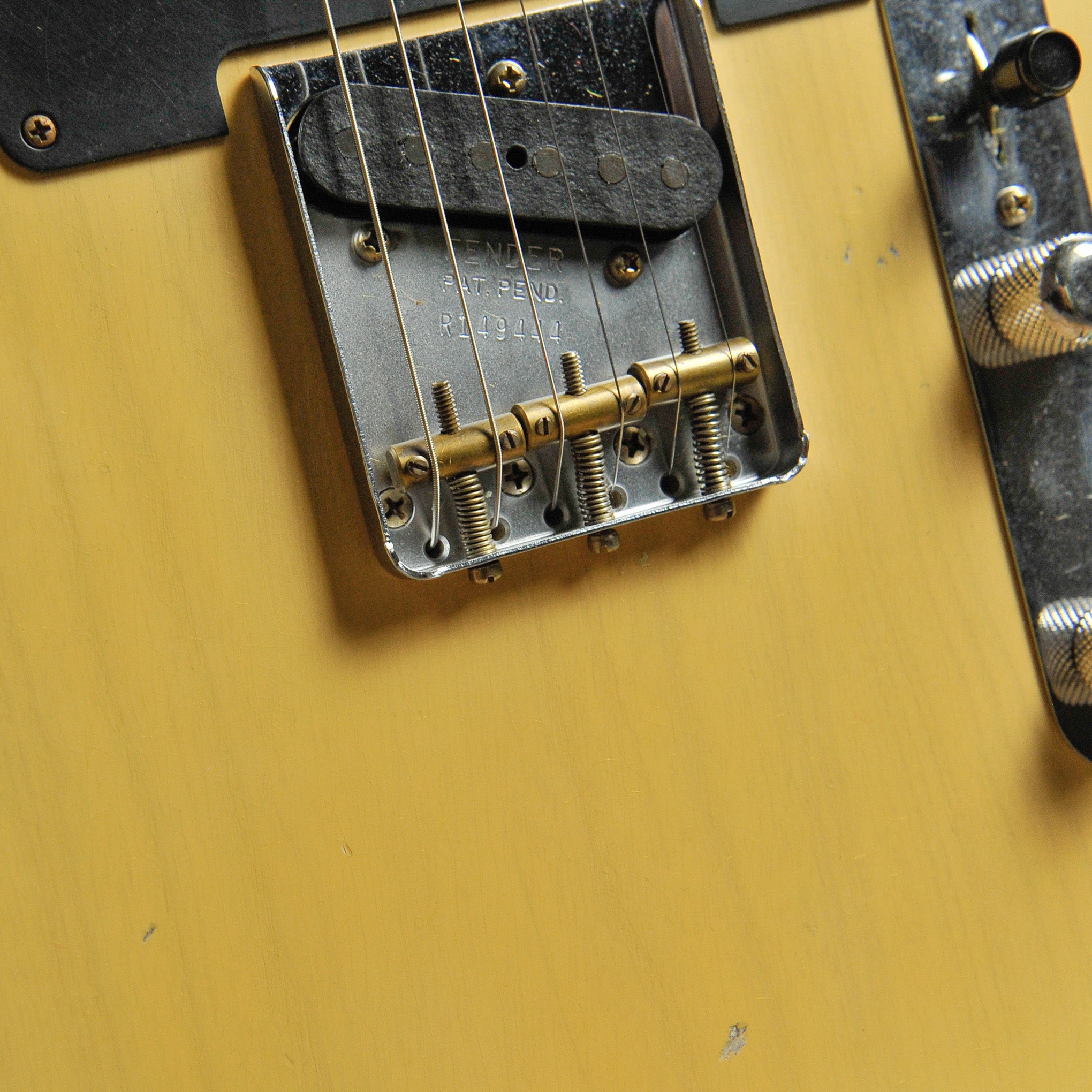 Fender 1954 Telecaster® Journeyman Relic Aged Nocaster® Blonde